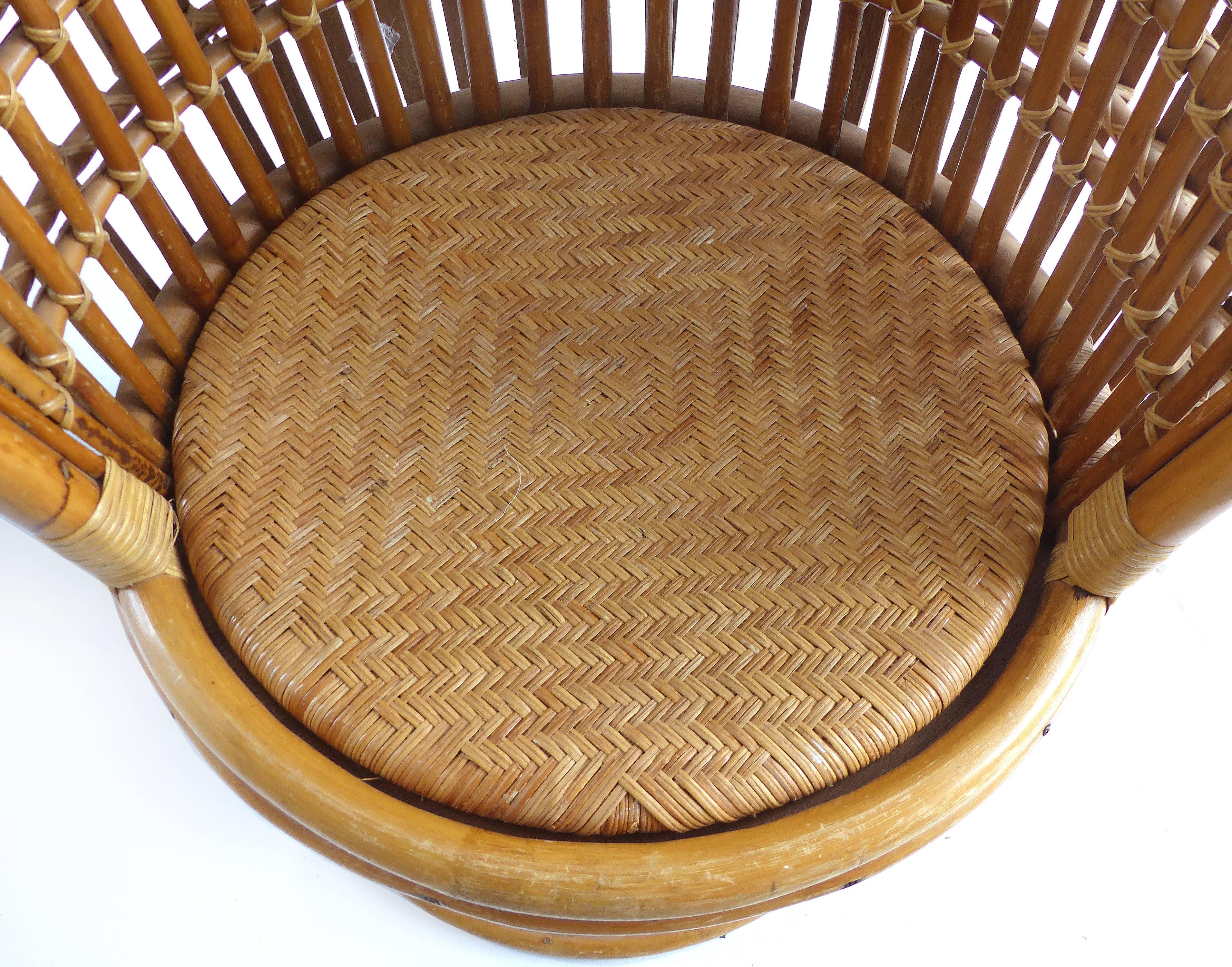 Chaise pivotante en rotin Franco Albini moderne du milieu du siècle dernier 3