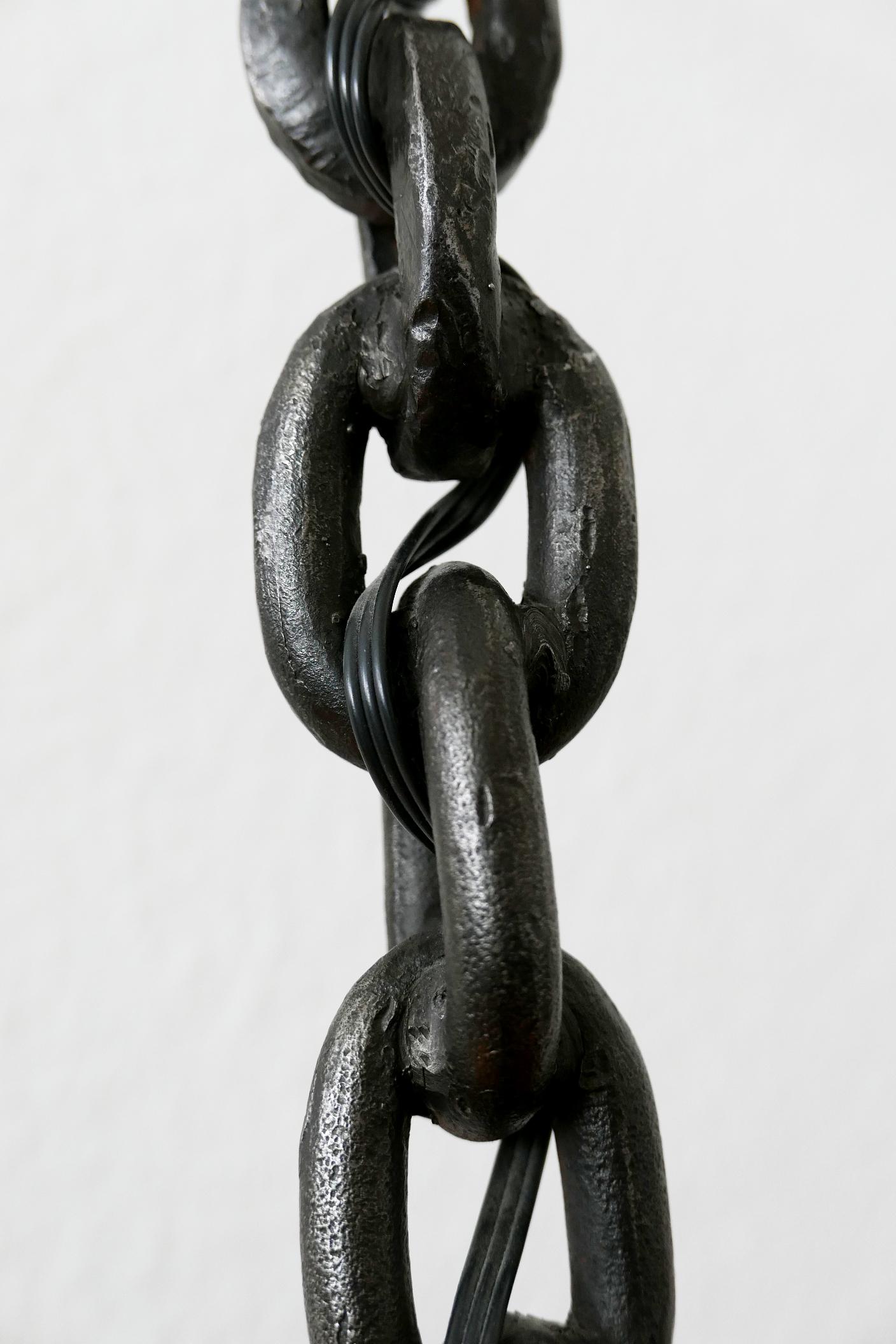 Lámpara de pie con cadena de hierro forjado estilo Franz West de mediados de siglo 1960, Alemania en venta 10