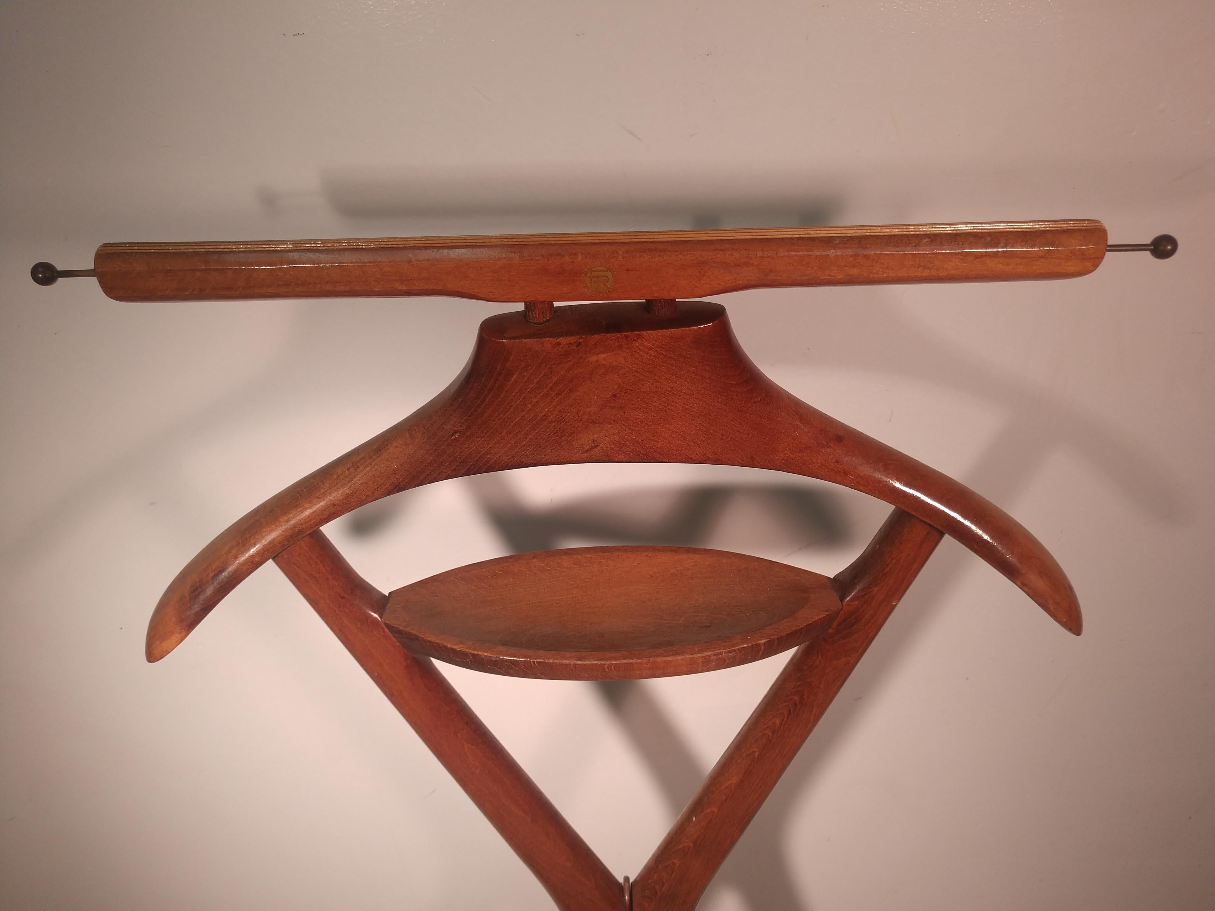 Beech Mid-Century Modern Fratelli Reguitti Clothes Valet Stand Ico Parisi
