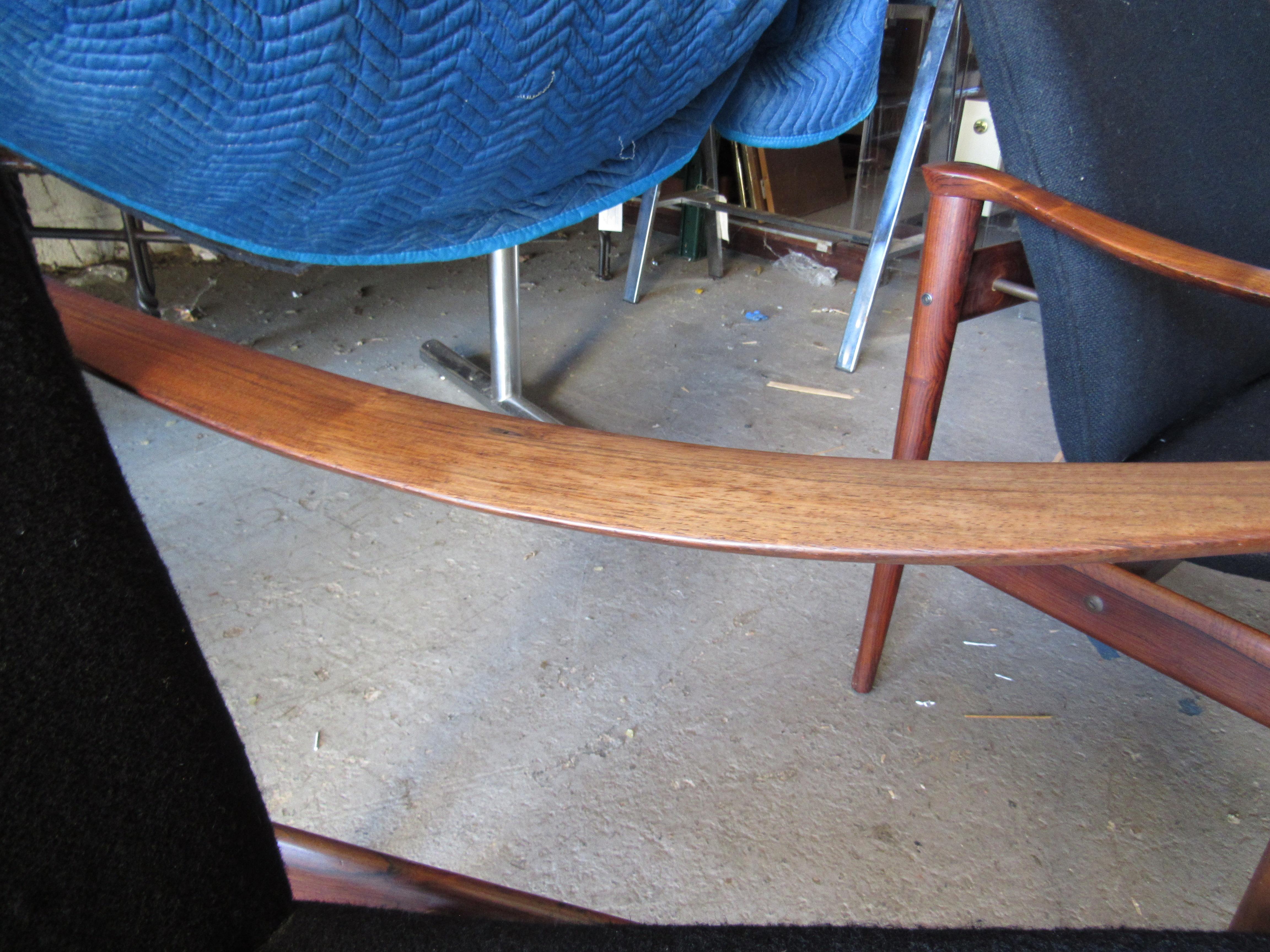 Danish Mid-Century Modern Fredrik Kayser Lounge Chairs  For Sale