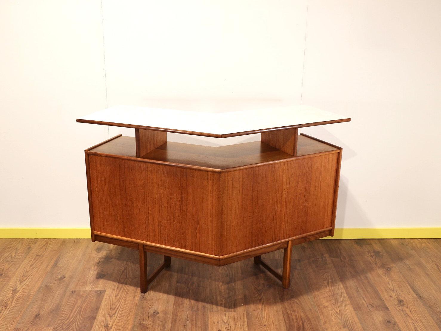 British Mid-Century Modern Free Standing Bar Drinks Cabinet by Turnidge of London