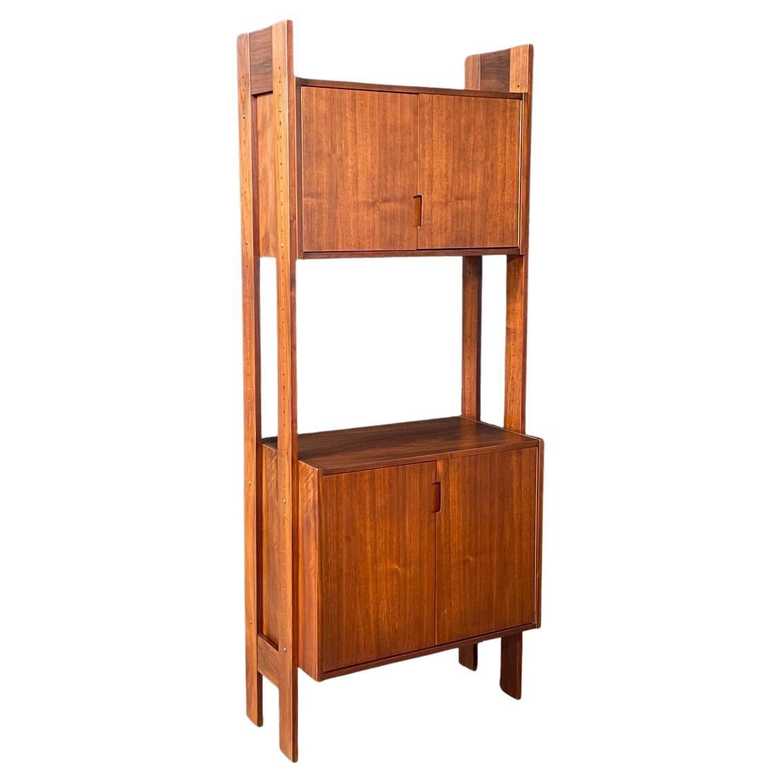 Mid-Century Modern Free-Standing Walnut Bookshelf Storage Unit For Sale