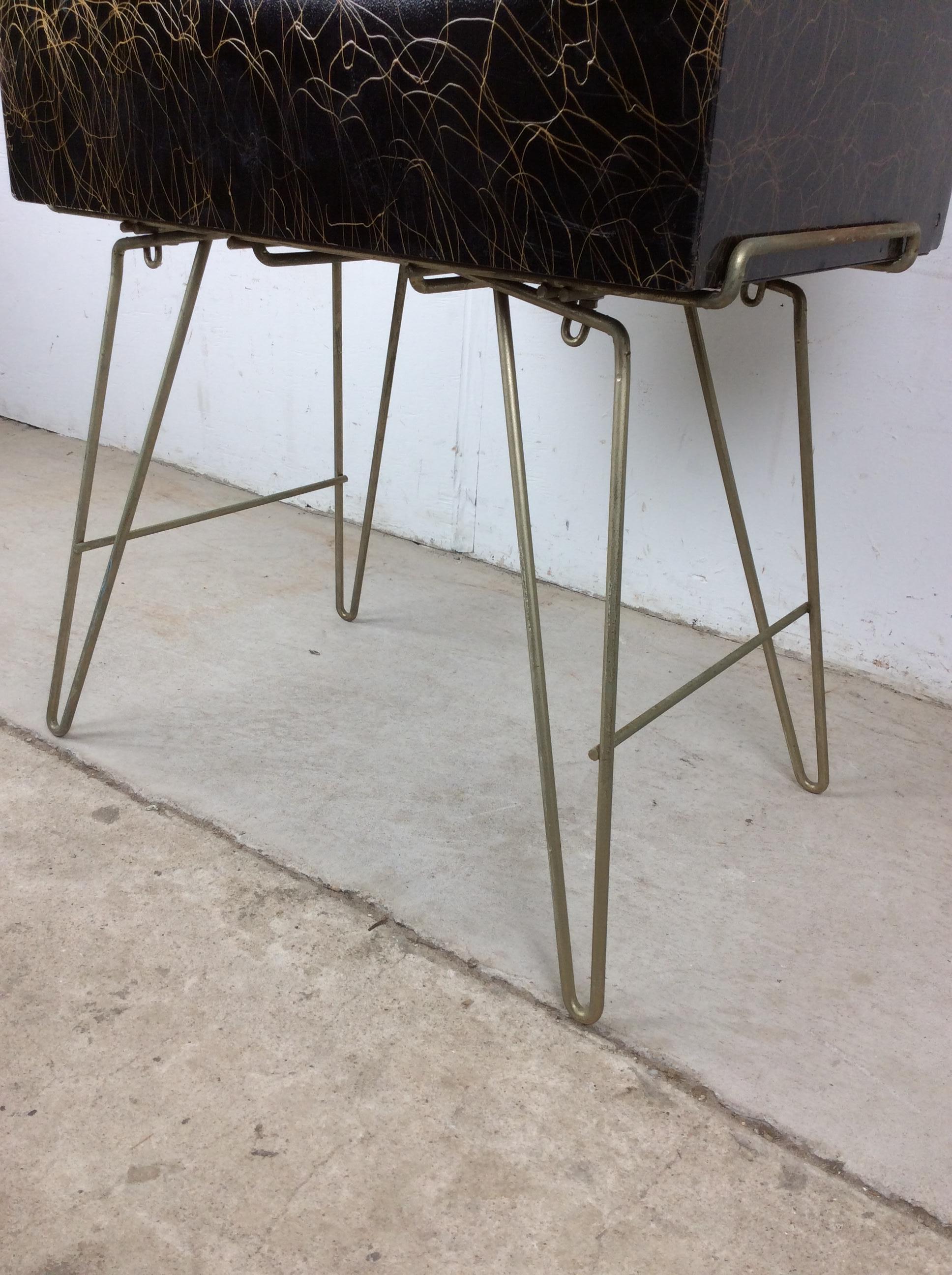 Máquina expendedora de periódicos independiente de mediados del siglo XX sobre patas de horquilla en venta 3