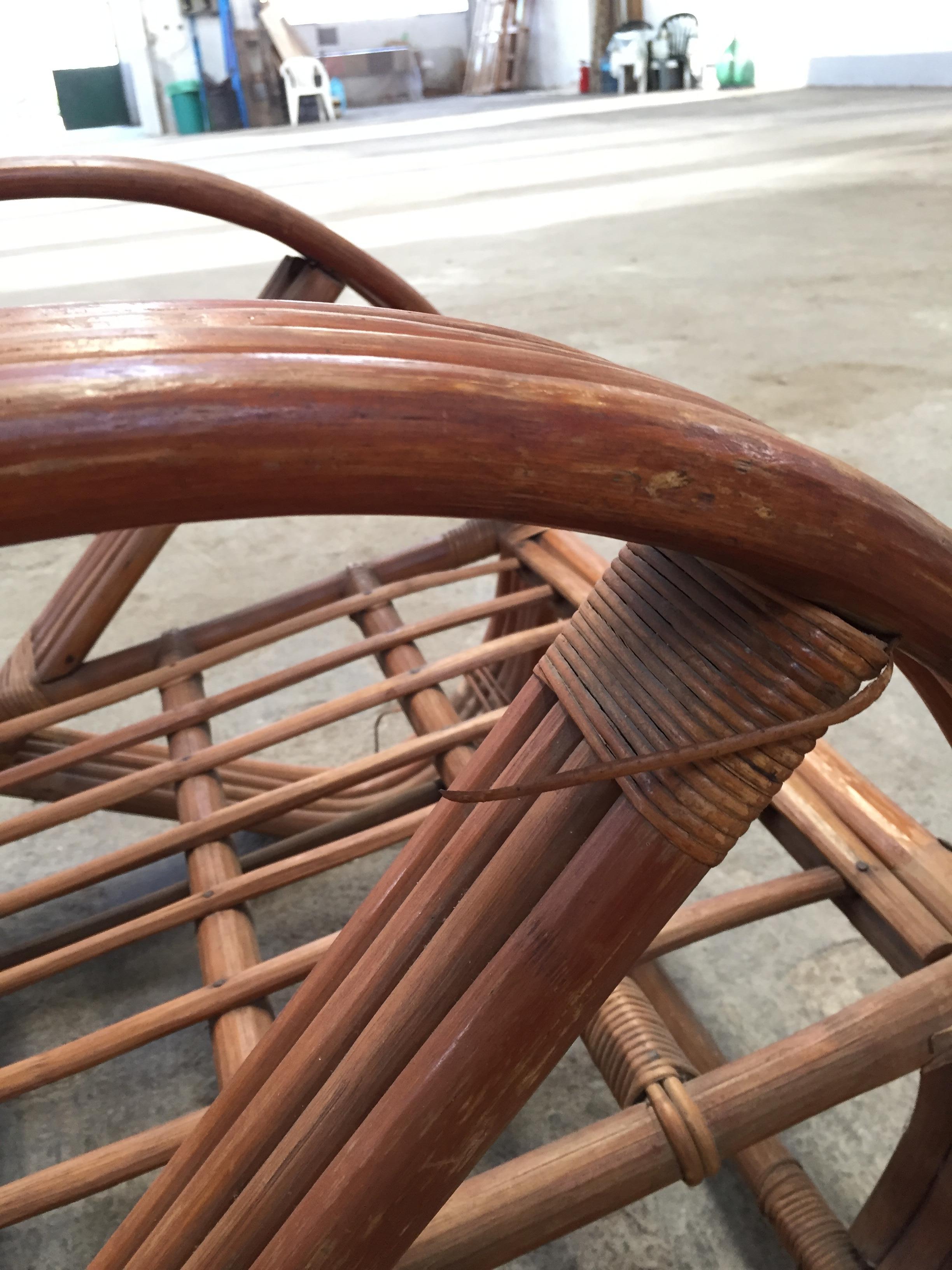 Mid-Century Modern French 3/4 Round Pretzel Arms Bamboo Lounge Chair, 1970s For Sale 8
