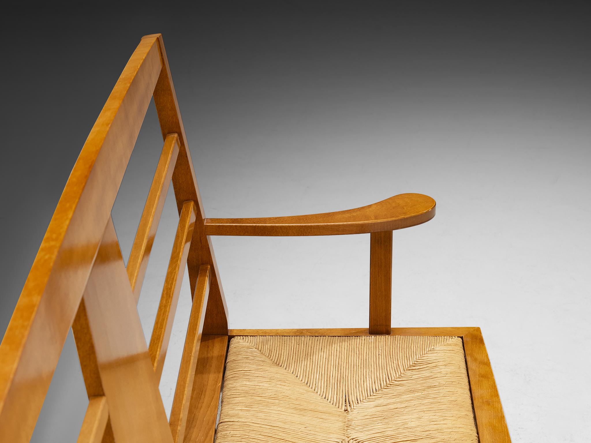 Banco francés moderno de mediados de siglo en madera cálida y junco en Bueno estado para la venta en Waalwijk, NL