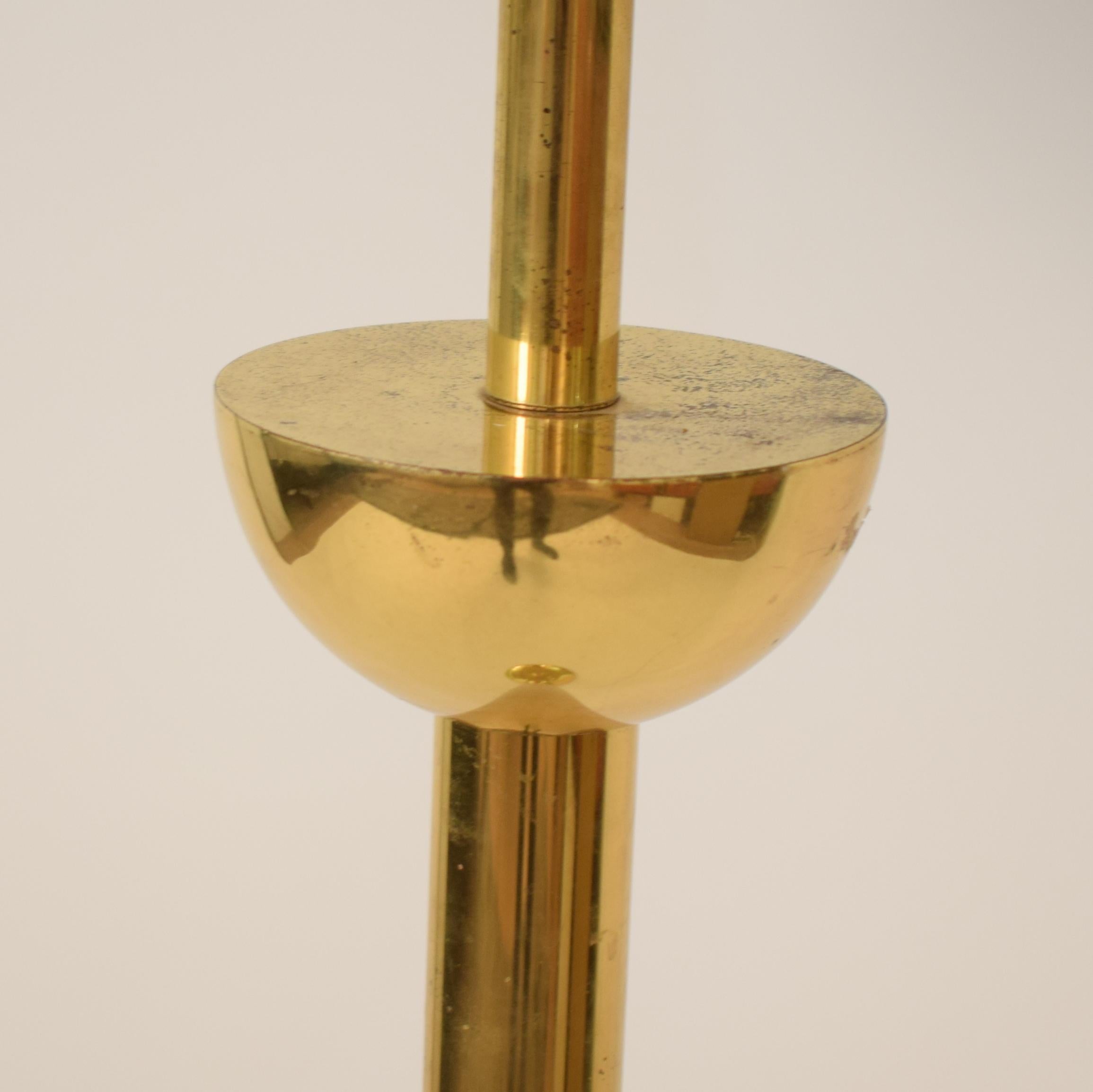 Mid-Century Modern French Brass Standard Floor Lamp with Original Shade, 1960s In Good Condition In Berlin, DE