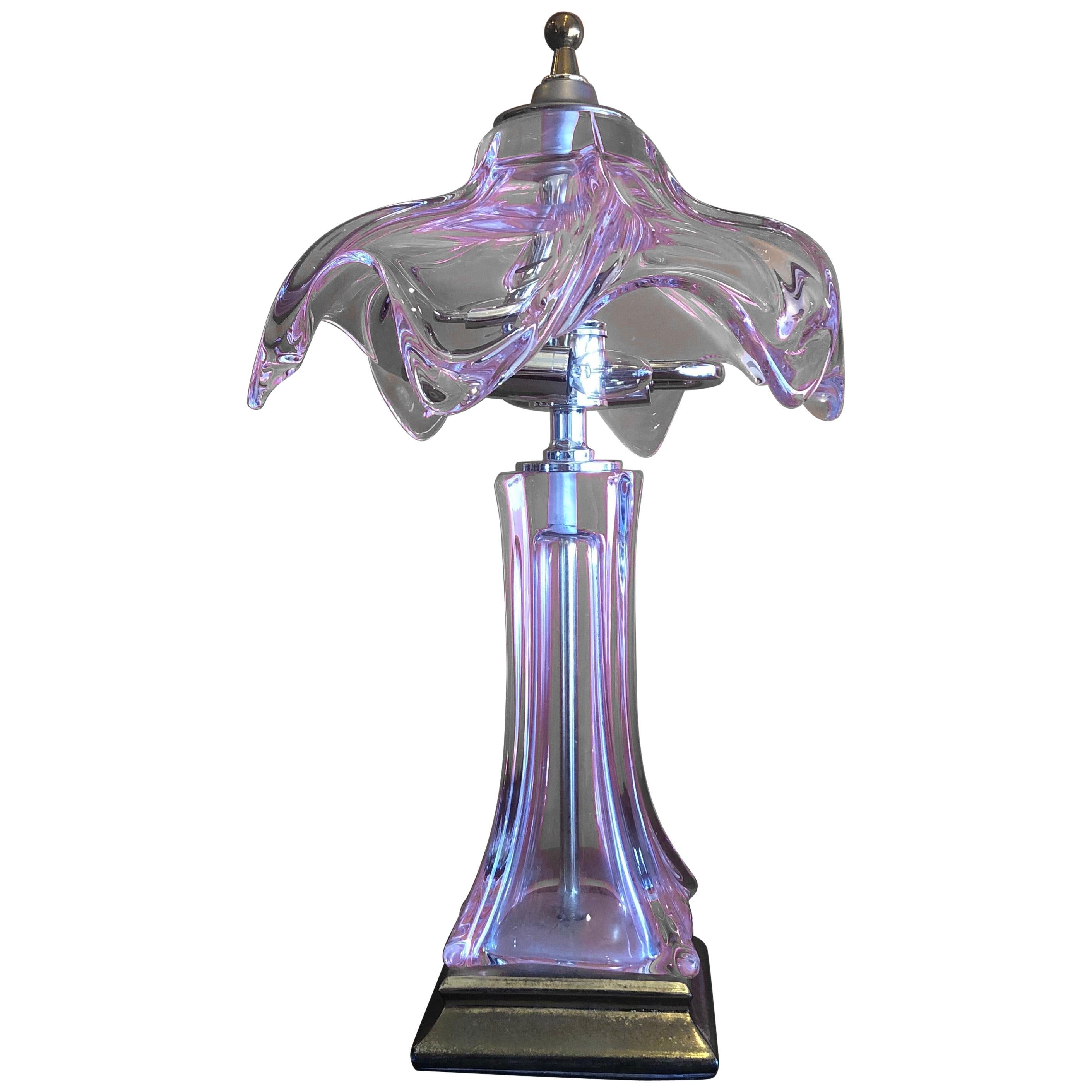 Lampe de bureau française en cristal et laiton de style moderne du milieu du siècle dernier par Cofrac Art Verrier en vente