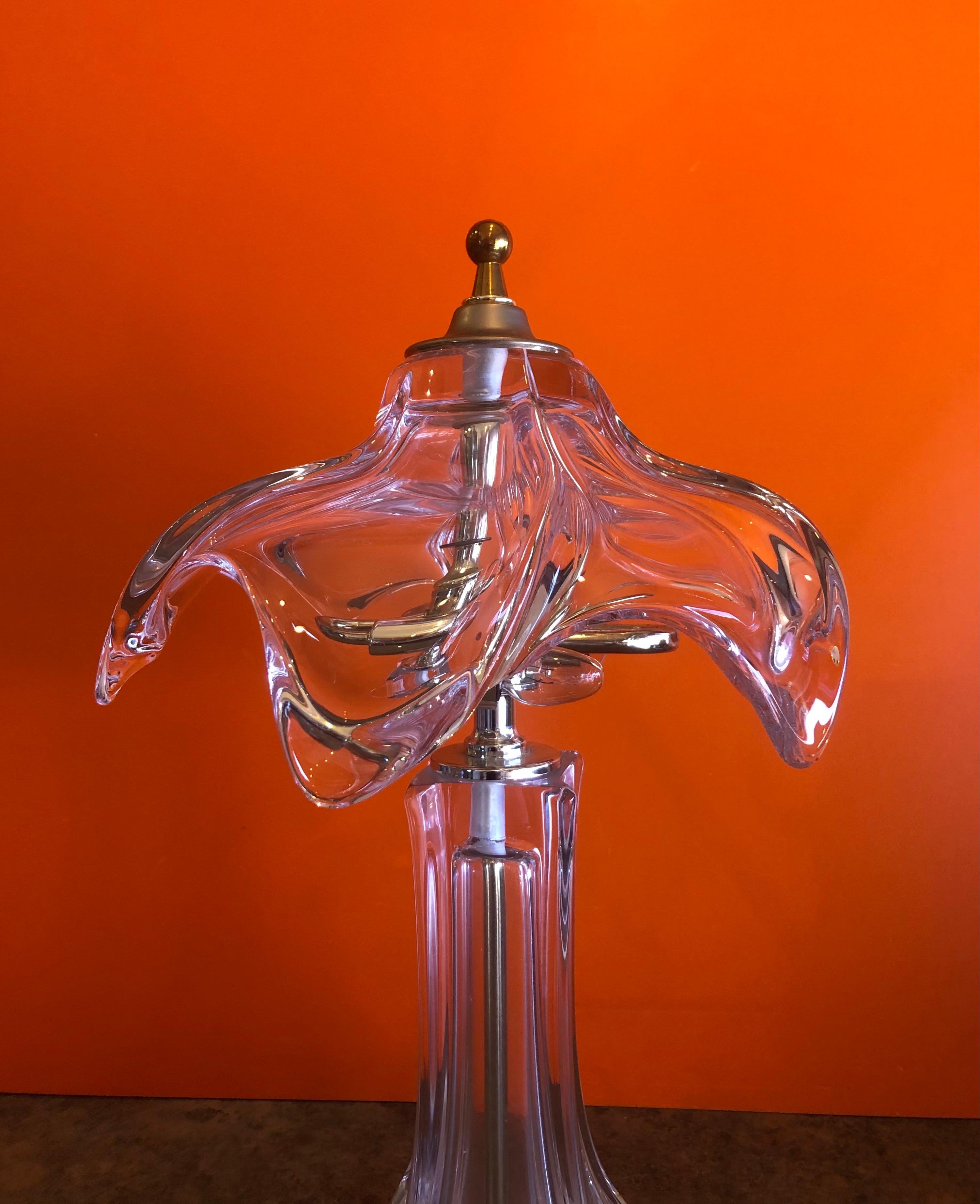 Lampe de bureau française en cristal et laiton de style moderne du milieu du siècle dernier par Cofrac Art Verrier en vente 1
