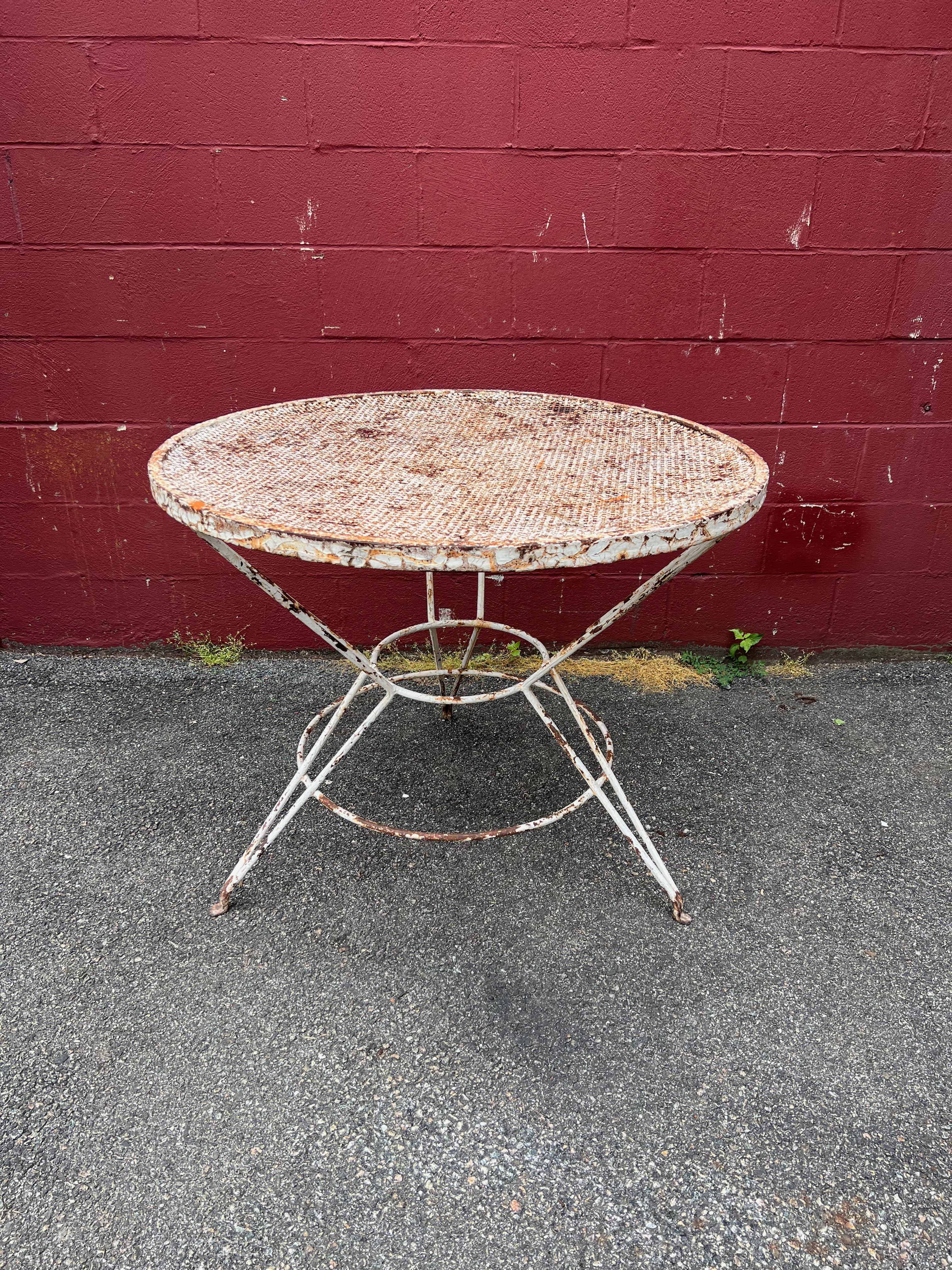 Iron Mid-Century Modern French Garden Table in Distressed Paint For Sale