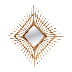 Miroir français artisanal moderne du milieu du siècle dernier en bambou et rotin, vers 1960