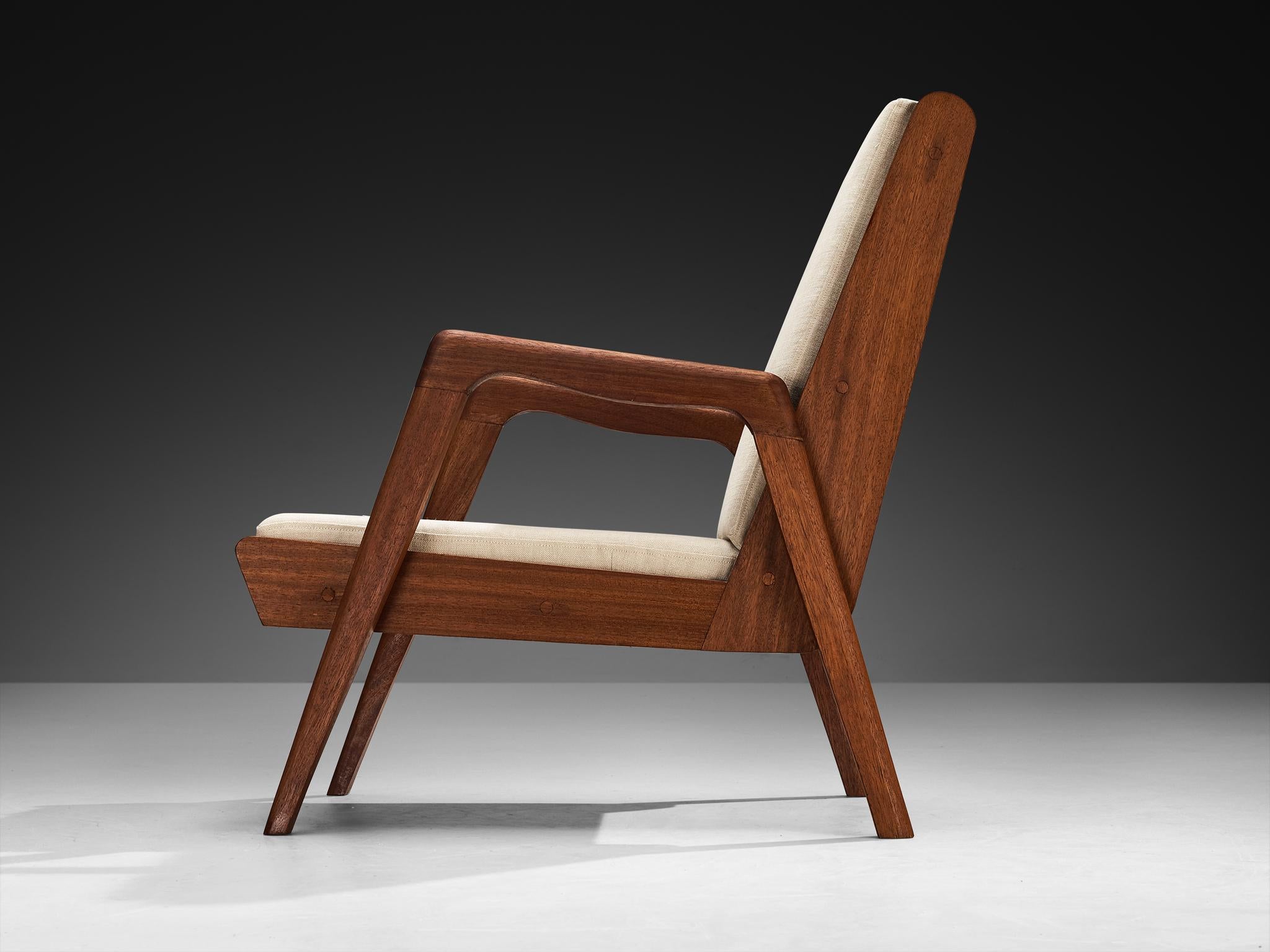 Chaises longues françaises modernes du milieu du siècle en teck et rotin en vente 1