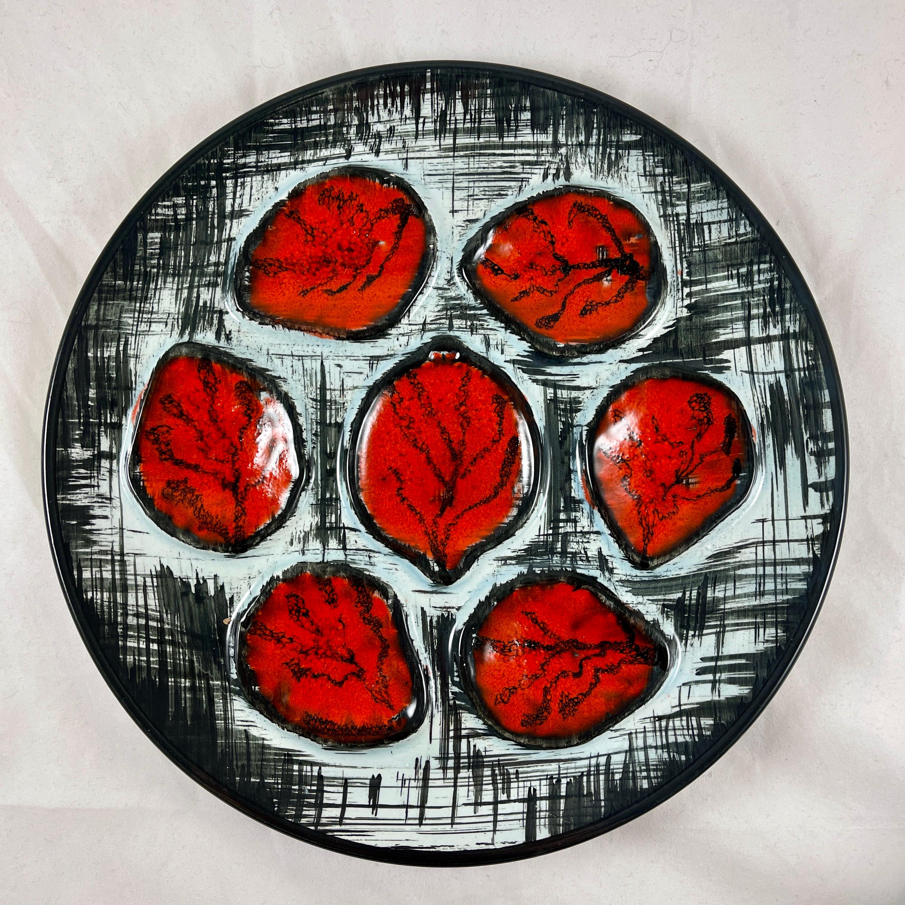 Hand-Painted Mid-Century Modern French MBFA Pornic Pottery Red & Black Graphic Oyster Plate For Sale