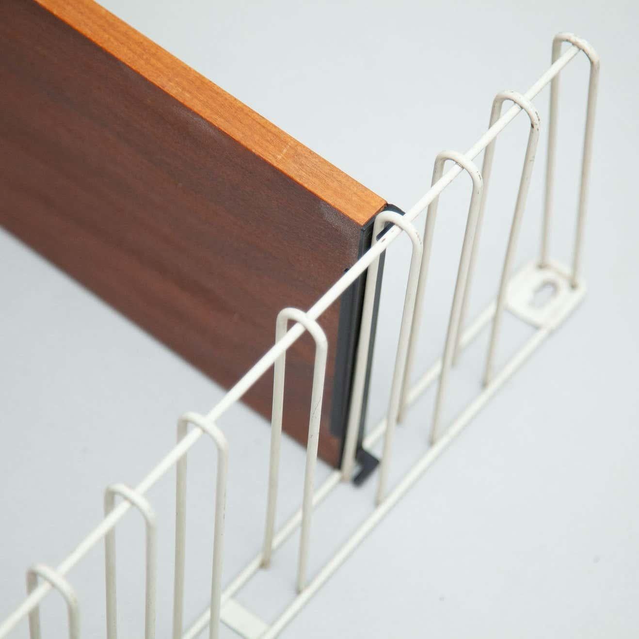 Scaffale francese modulare di metà secolo, Wood e metallo in vendita 3