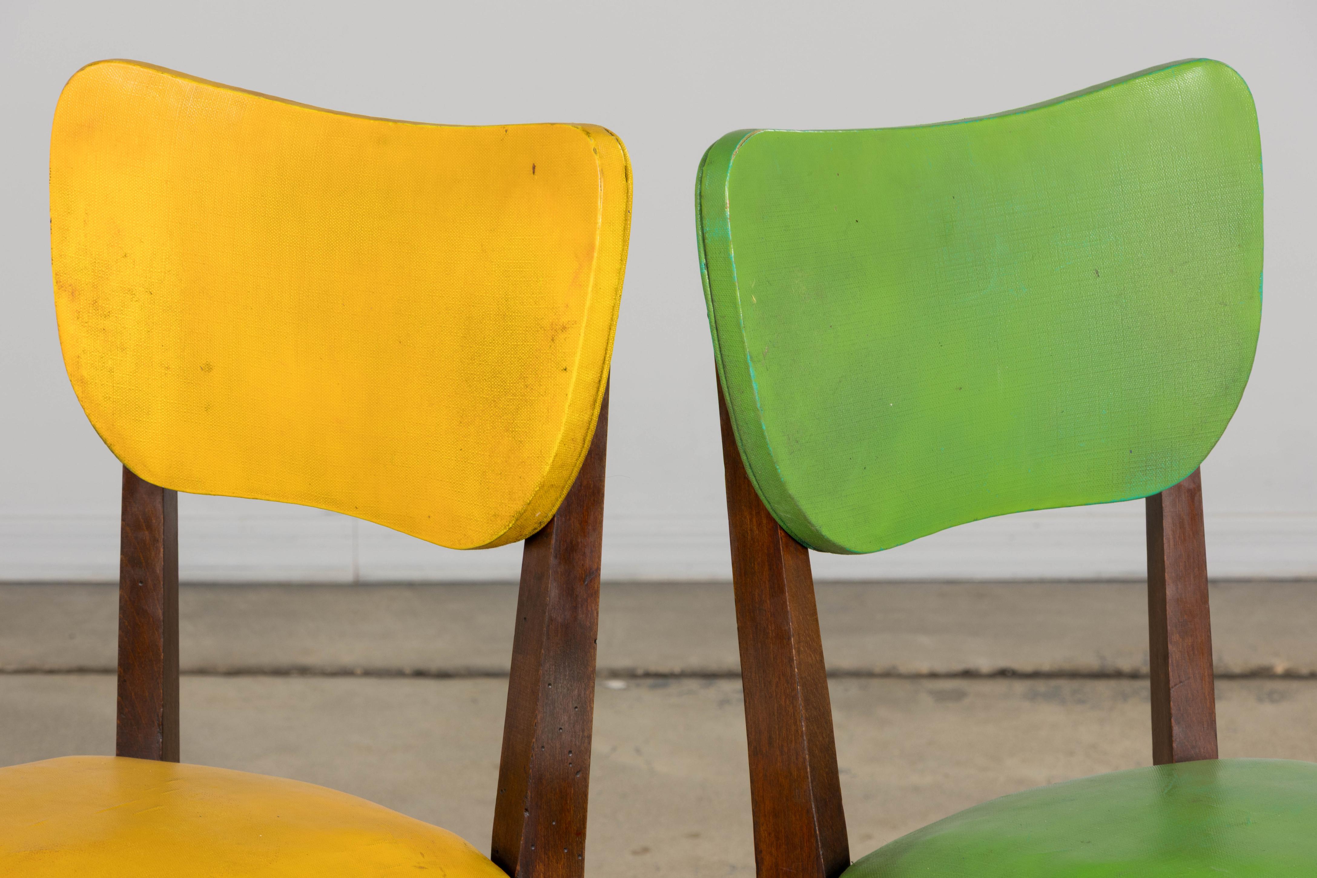 Mid Century Modern French Oak Esszimmerstühle in Rainbow Vinyl - Set von 6 im Angebot 9