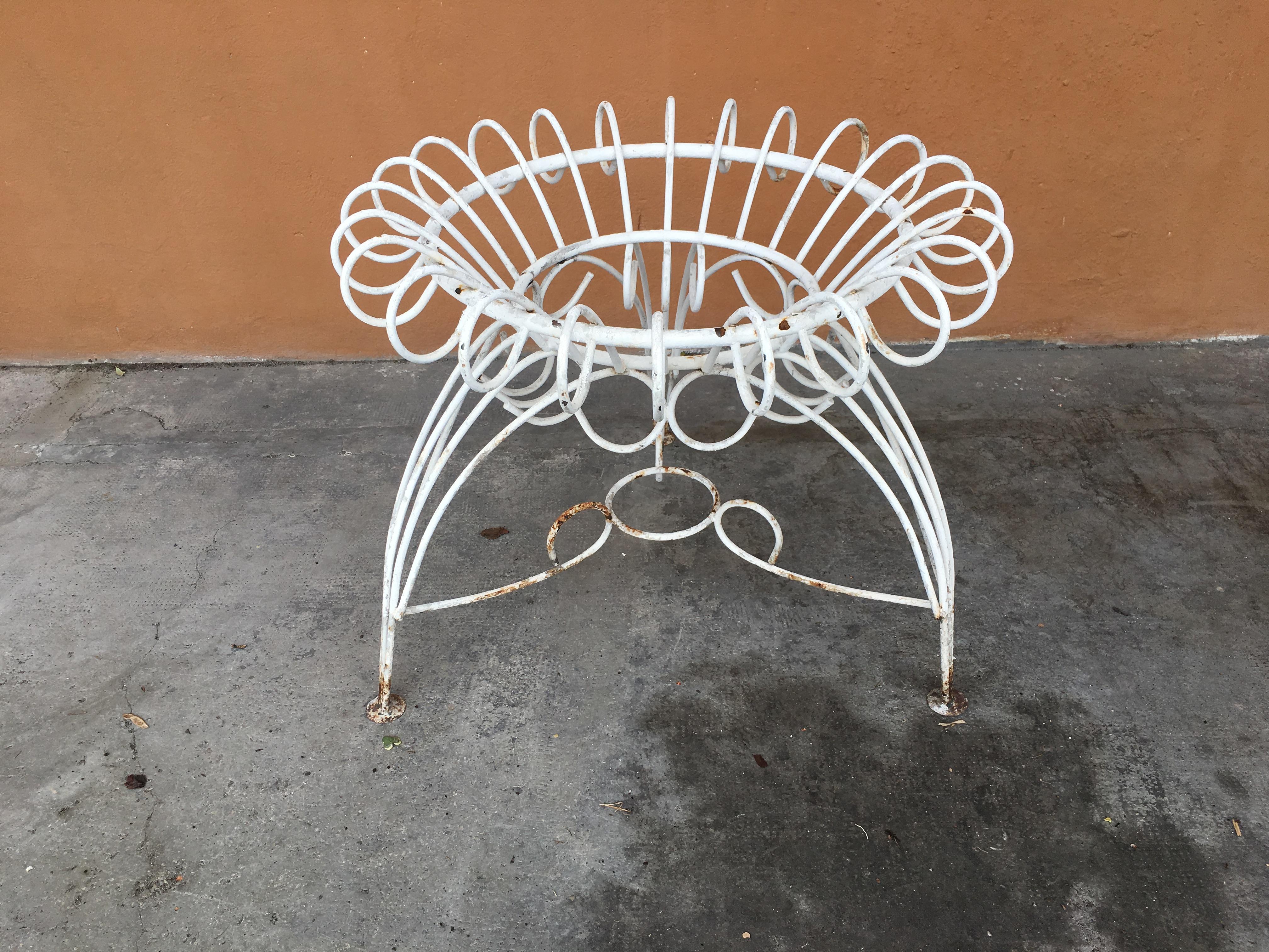 Mid-Century Modern French Painted Iron Garden Table Base, 1960s In Good Condition In Prato, IT