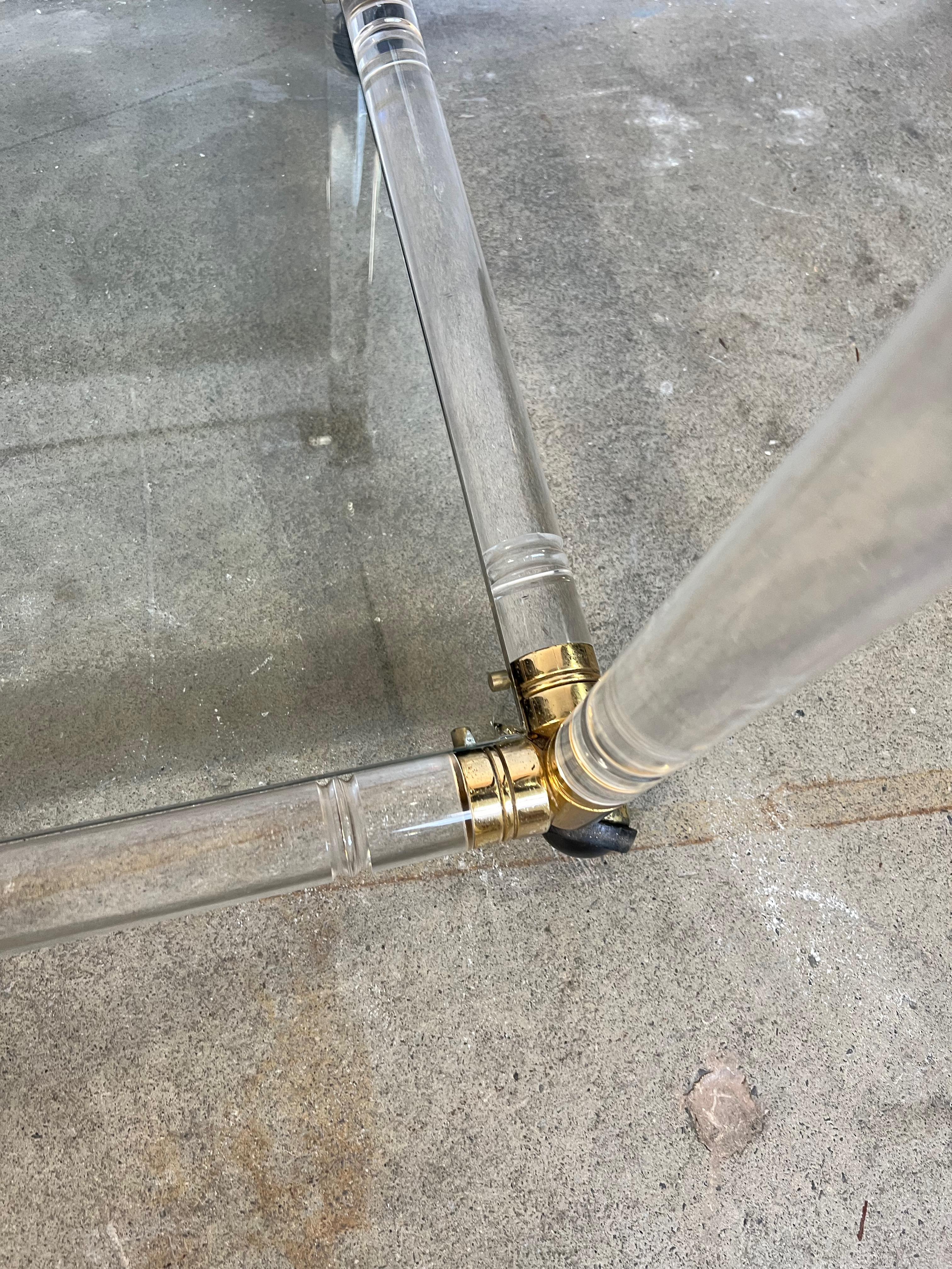 Chariot de bar en plexiglas et chrome de style moderne du milieu du siècle dernier en vente 4