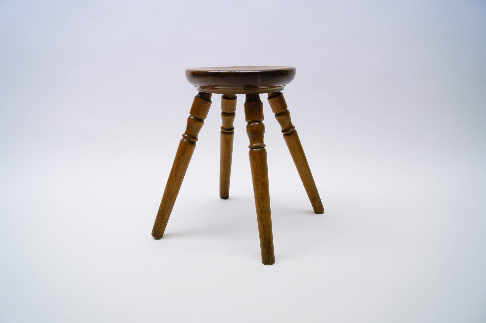 Mid-Century Modern French primitive 4-legs wooden stool, 1950s

Very good condition with very nice Patina.