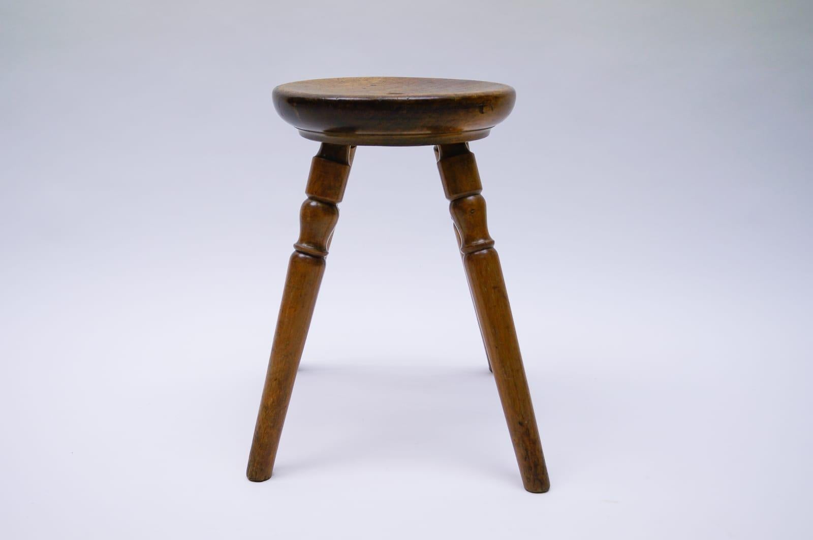 Mid-Century Modern French Primitive 4-Legs Wooden Stool, 1950s In Good Condition For Sale In Nürnberg, Bayern