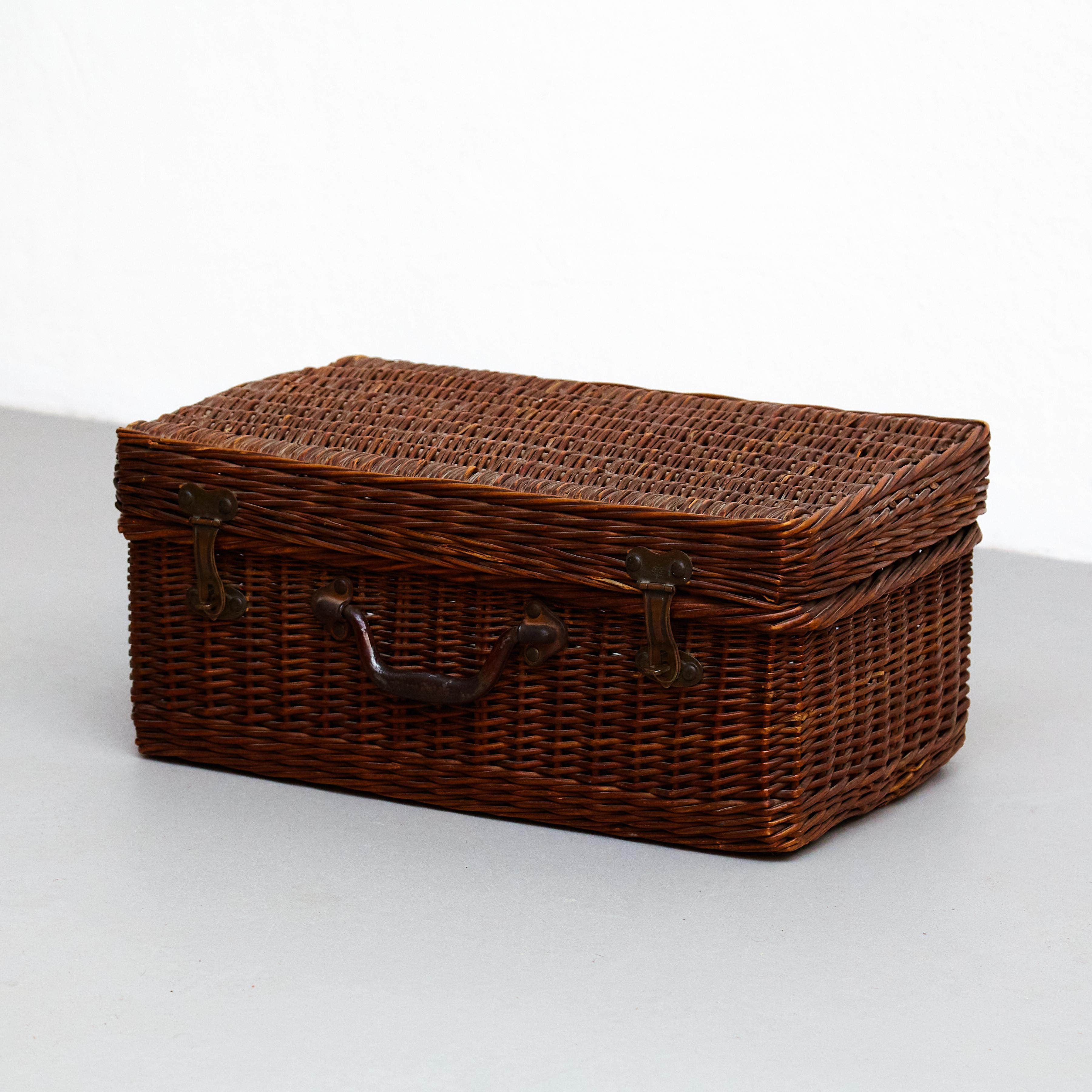 Rotin Panier en rotin français The Moderns, vers 1960 en vente