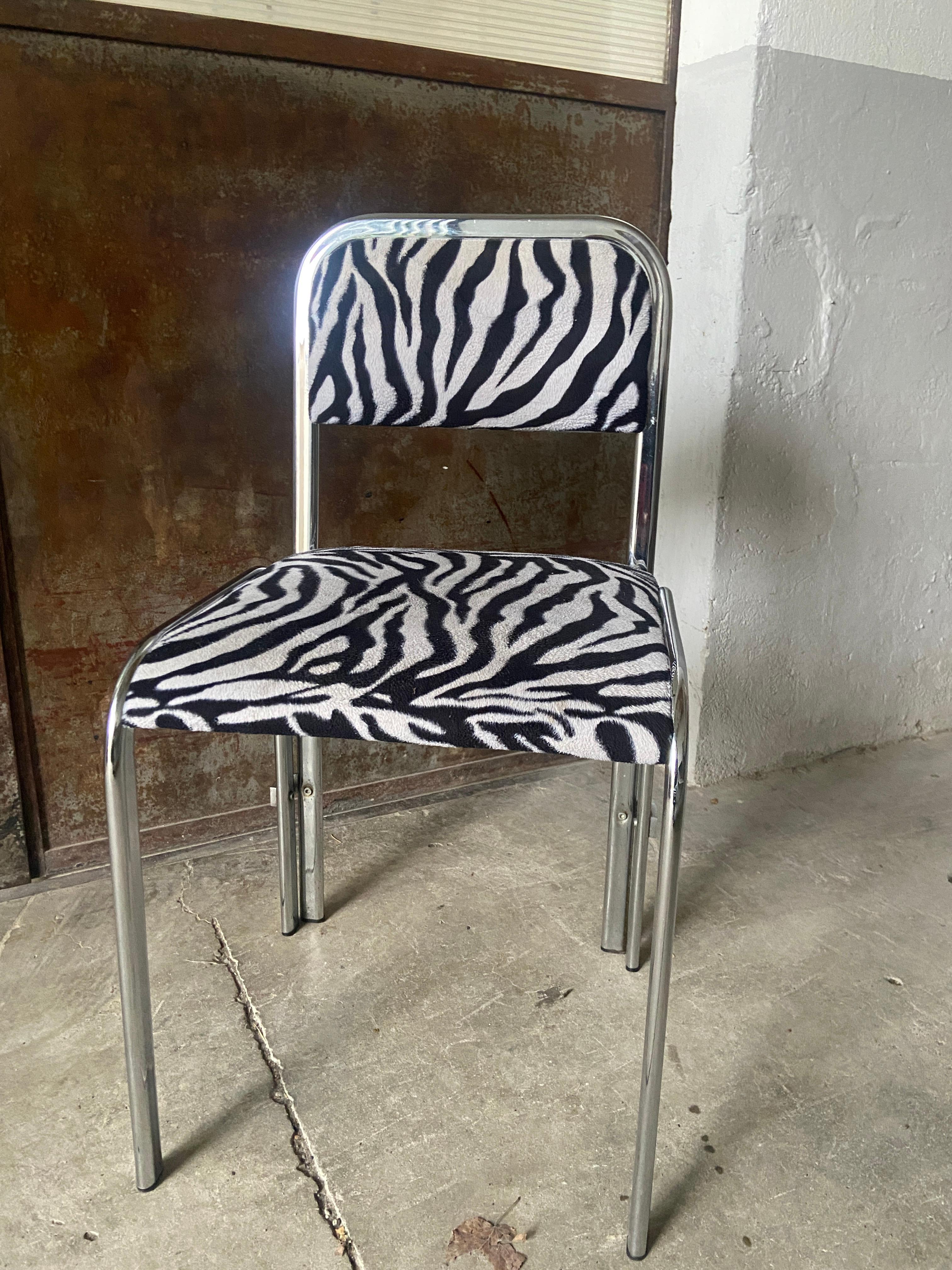 Mid-Century Modern French Set of Four Chrome Chairs Covered with Zebra Fabric For Sale 3