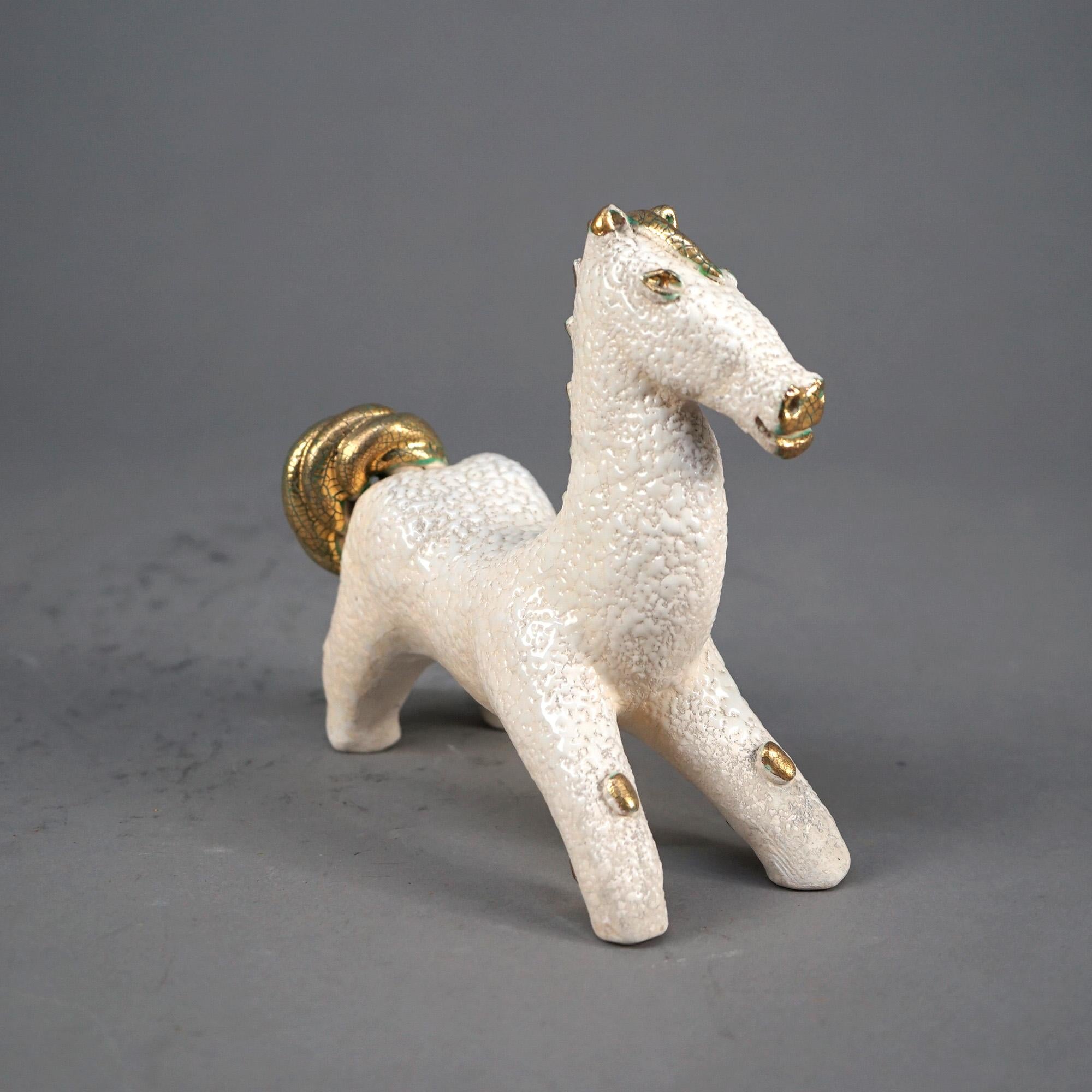 20ième siècle Set de poteries figuratives de Sèvres par Colette Gueden, Modernes du milieu du siècle dernier. en vente