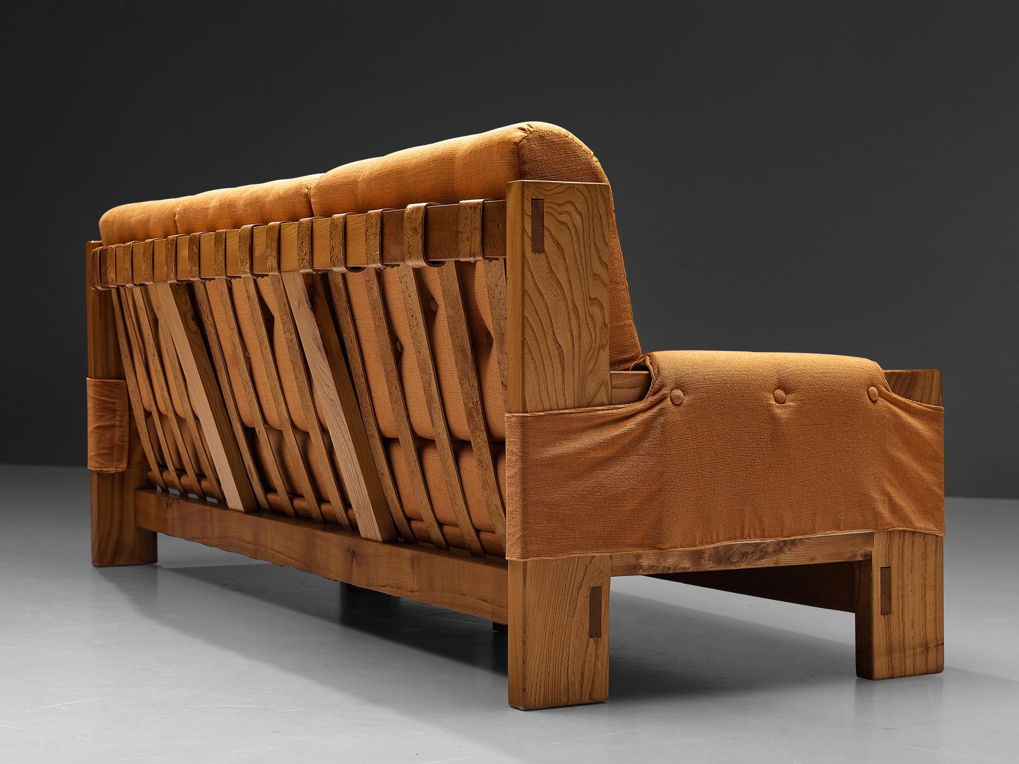 Français Canapé français moderne du milieu du siècle en orme massif