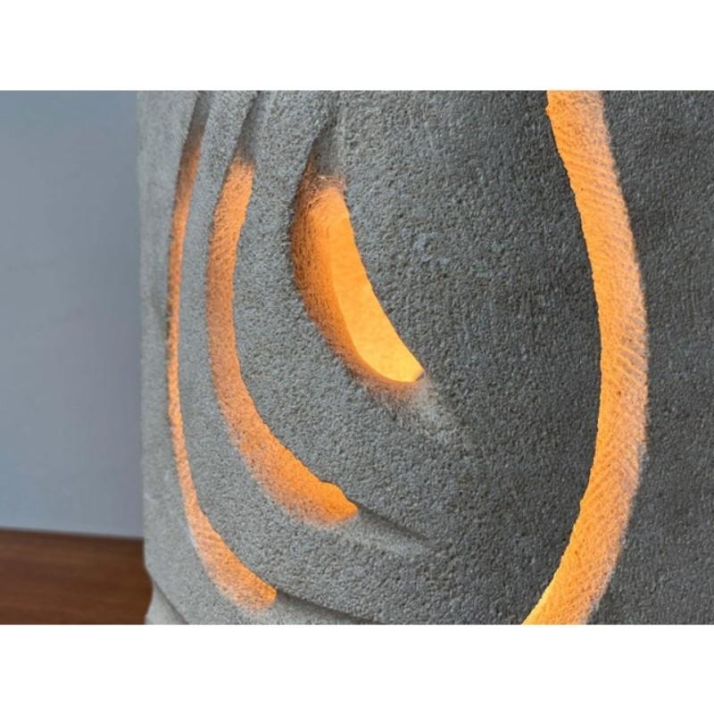 Moderne französische Stone-Tischlampe aus der Mitte des Jahrhunderts von Evy Dan (Französisch) im Angebot