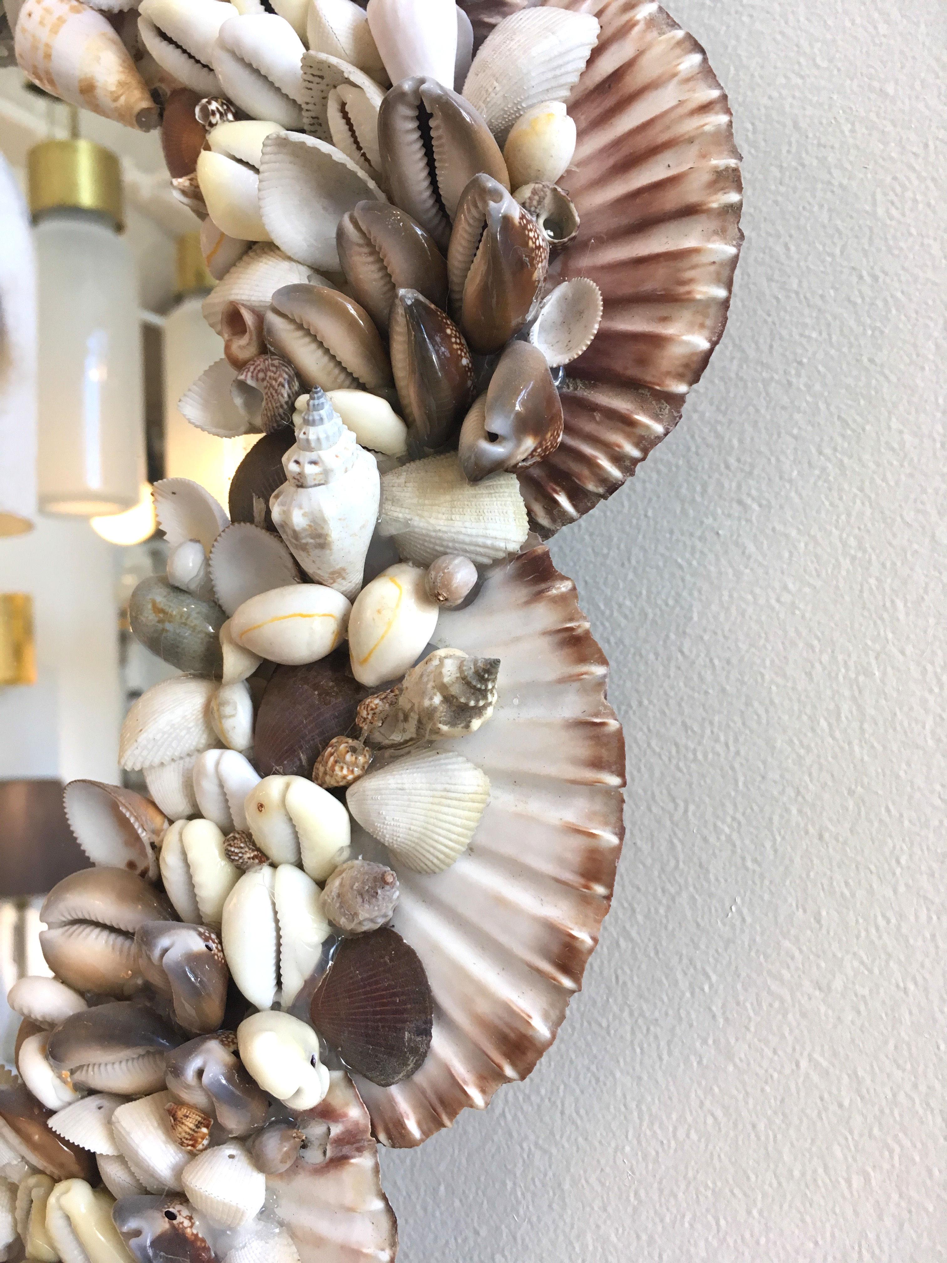 Late 20th Century Mid-Century Modern French Wall Mirror Adorned with Shells, 1970s