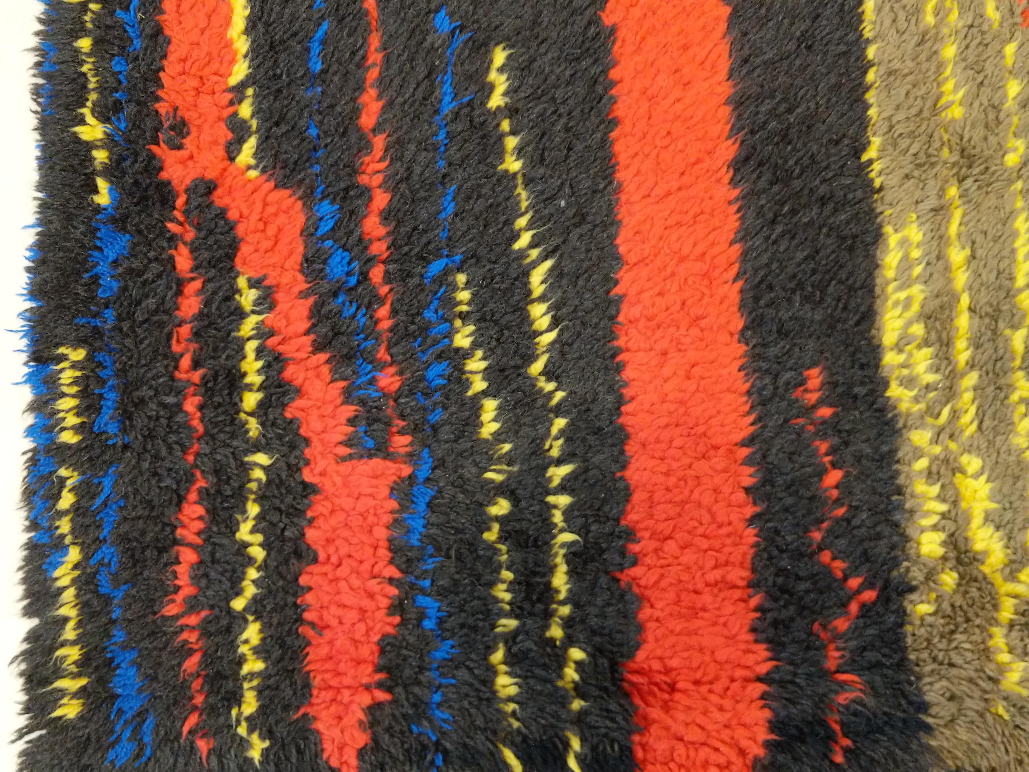 Noué à la main Tapis en laine français au design abstrait, moderne du milieu du siècle dernier en vente