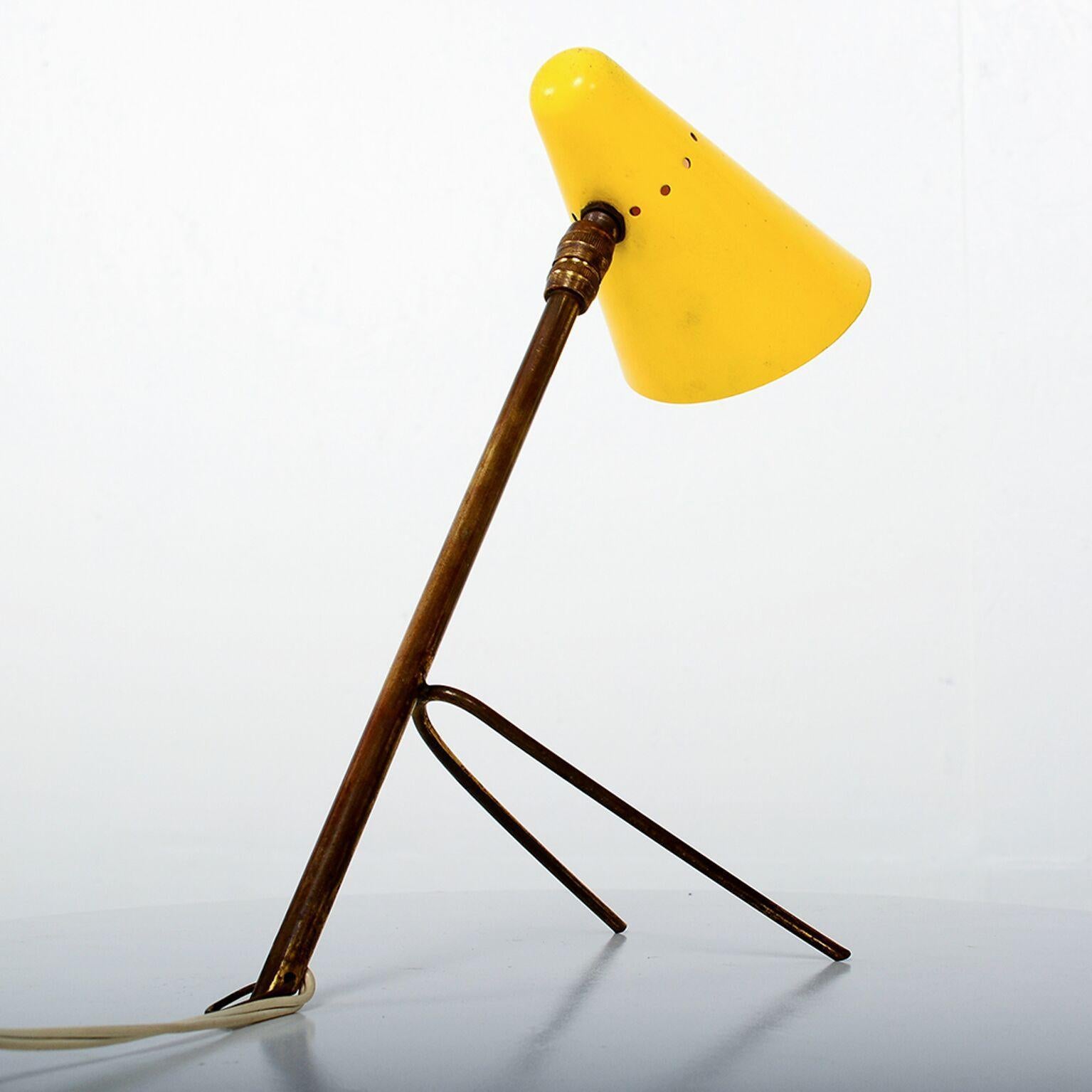 Mid-20th Century Mid-Century Modern French Yellow Cocotte Table or Wall Lamp, France, 1950s