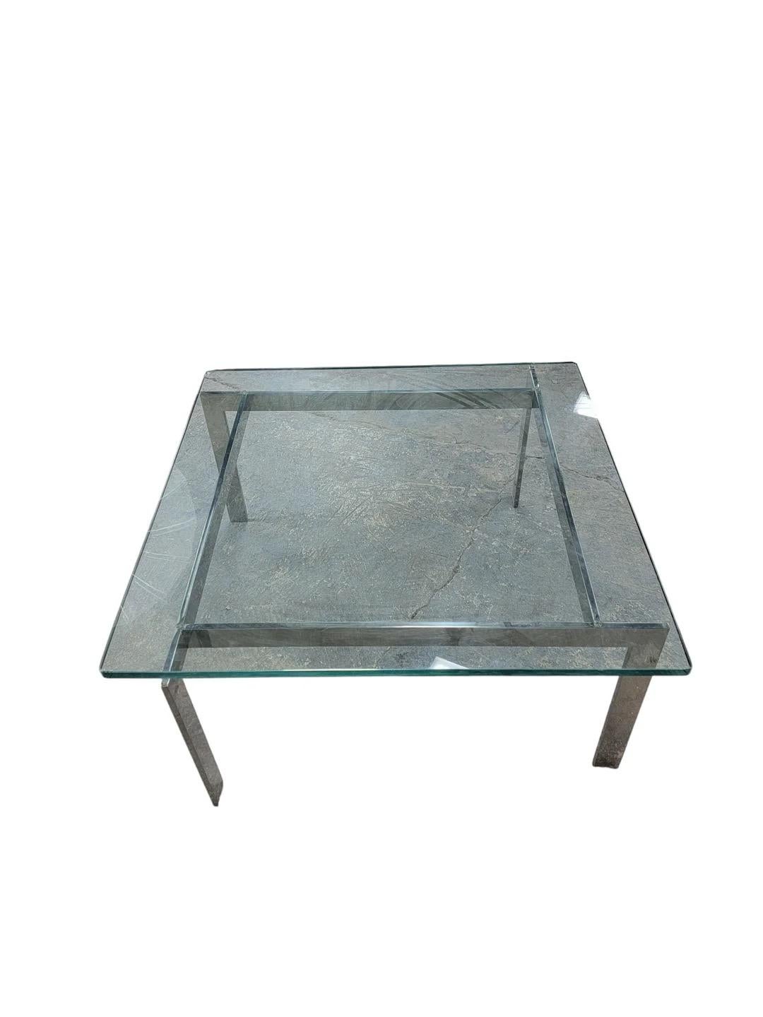 Mesa de centro con tapa de cristal biselado estilo Fritz Hansen moderno de mediados de siglo Vidrio en venta