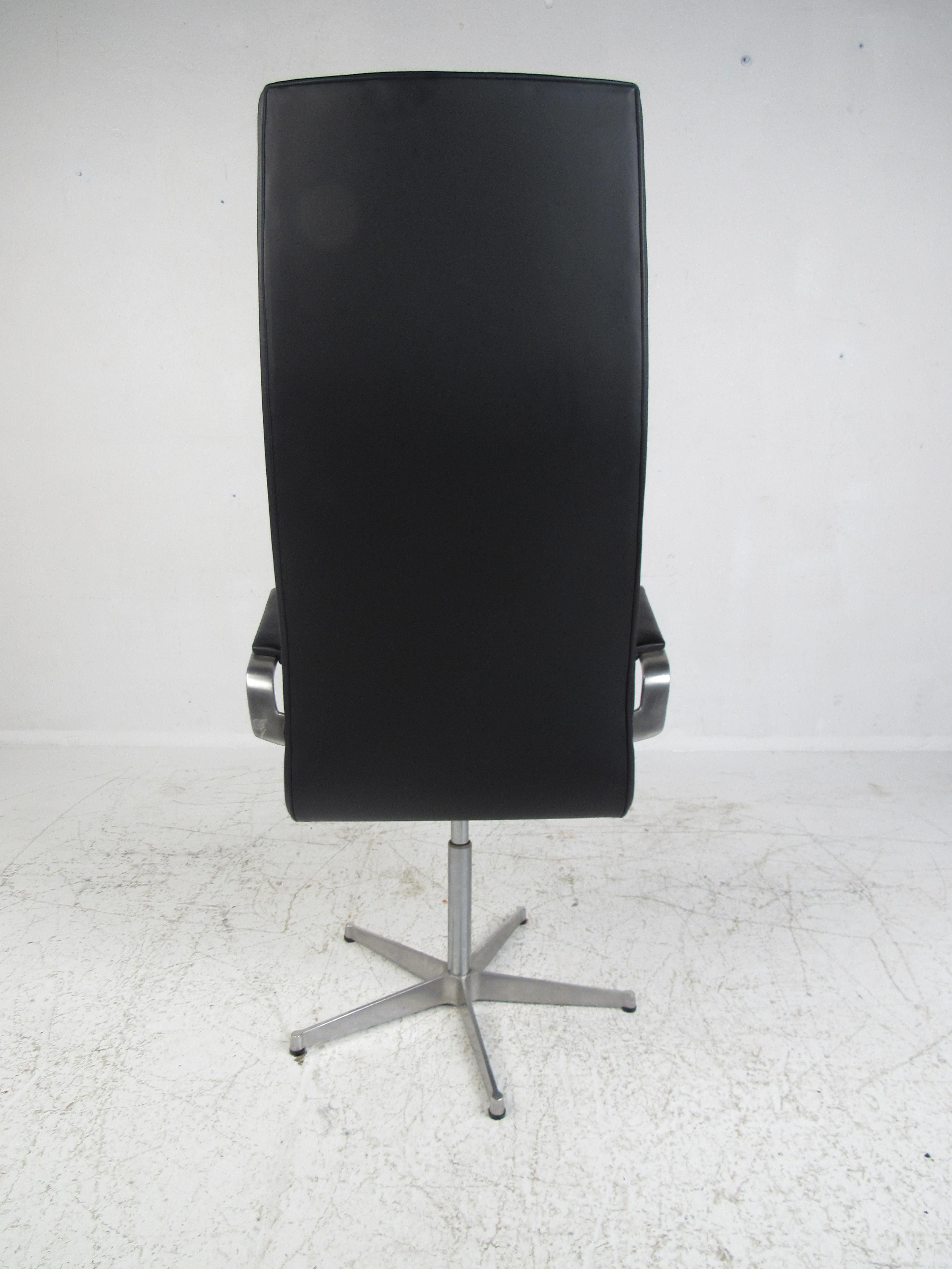 Moderner drehbarer Fritz Hansen-Bürostühle aus der Jahrhundertmitte (Moderne der Mitte des Jahrhunderts) im Angebot