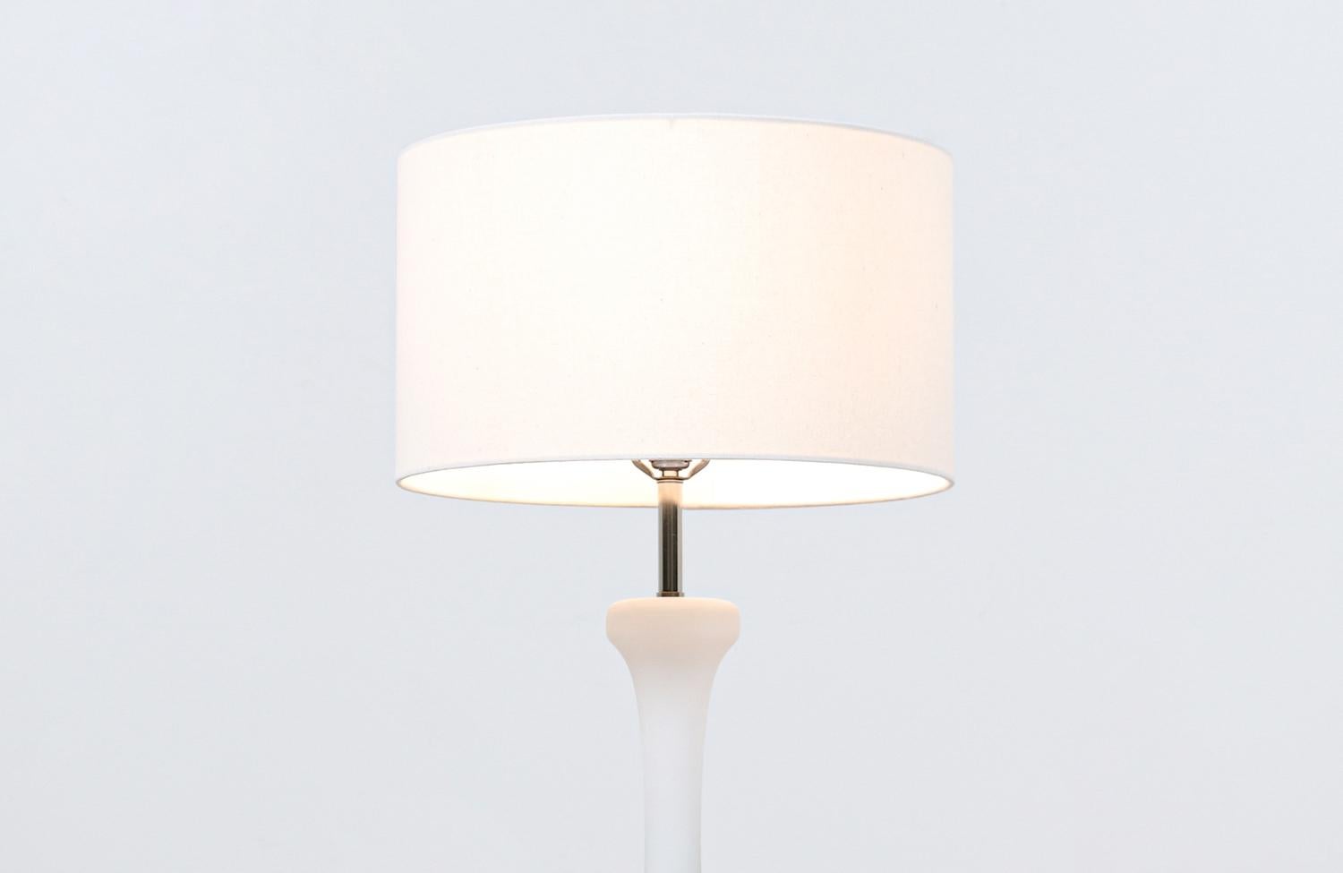 American Mid-Century Modern Frosted Glass Table Lamp by Laurel For Sale