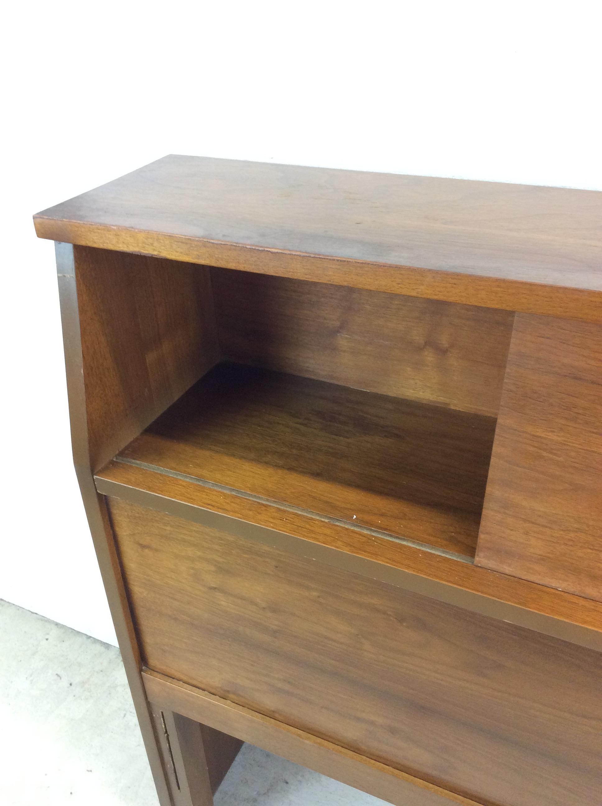 Mid Century Modern Full / Double Storage Headboard with sliding Doors In Good Condition In Freehold, NJ