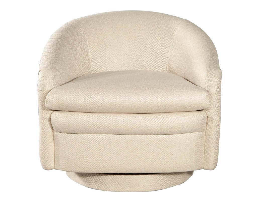 Mid-Century Modern Fully Upholstered Swivel Lounge Chair in Cream Linen For Sale 4