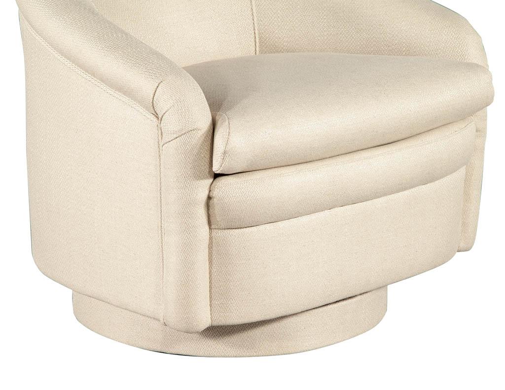Mid-Century Modern Fully Upholstered Swivel Lounge Chair in Cream Linen For Sale 5