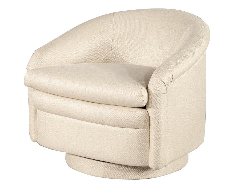 American Mid-Century Modern Fully Upholstered Swivel Lounge Chair in Cream Linen For Sale