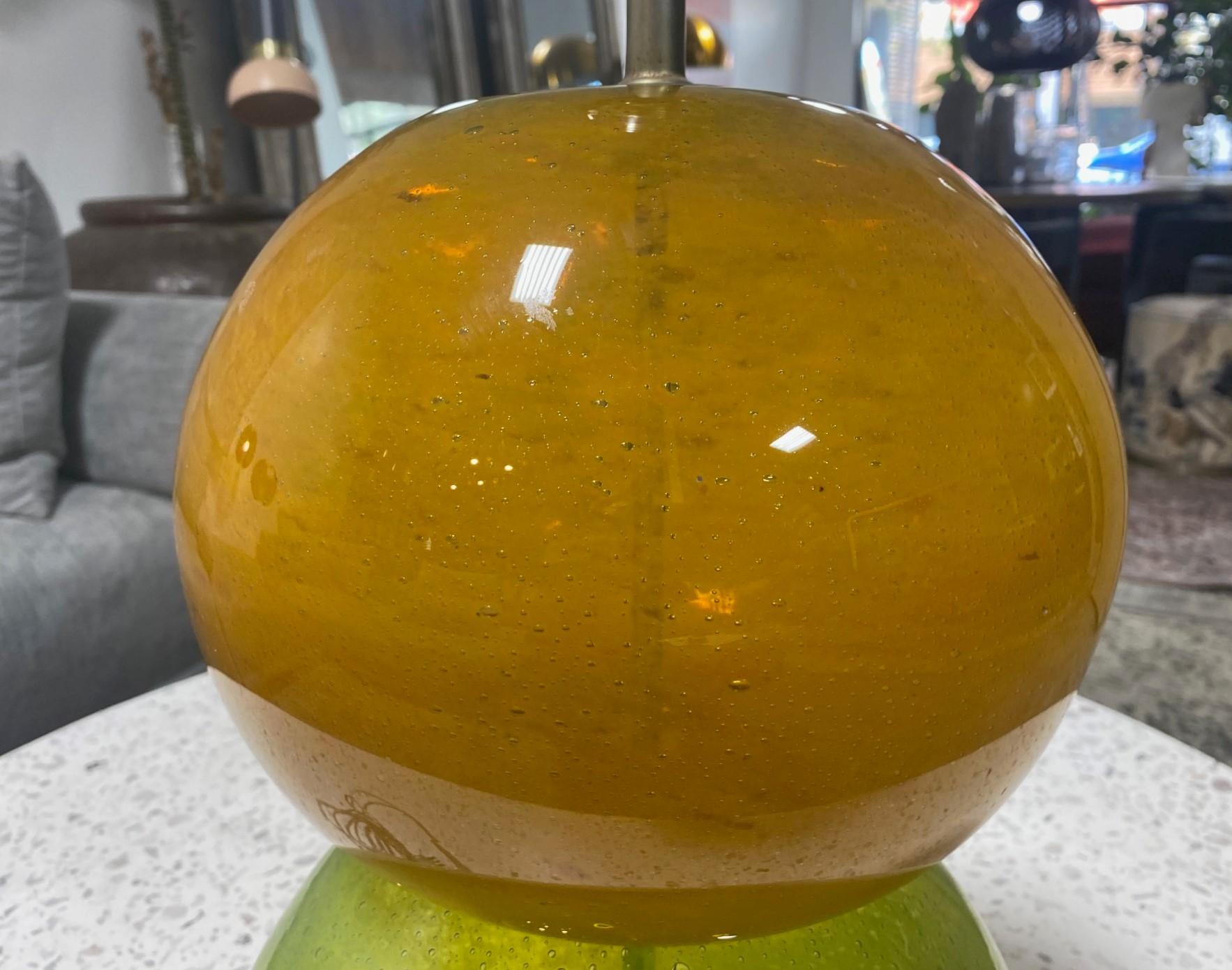 Mid-Century Modern Funky Colorful Blown Glass Art Table Lamp In Good Condition For Sale In Studio City, CA