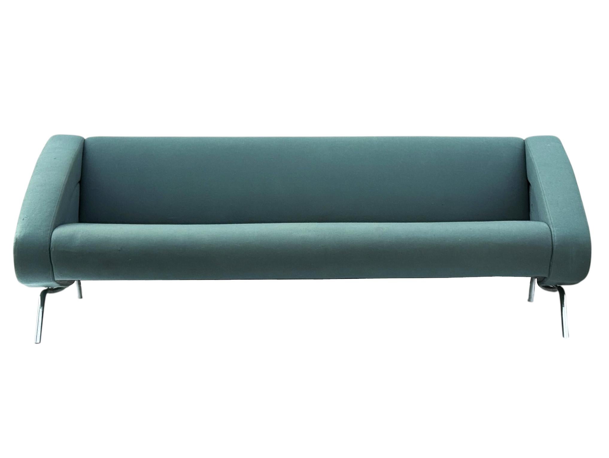 Mid-Century Modern Canapé Sculptural Funky Moderne du Milieu du Siècle réalisé par Artifot en vente