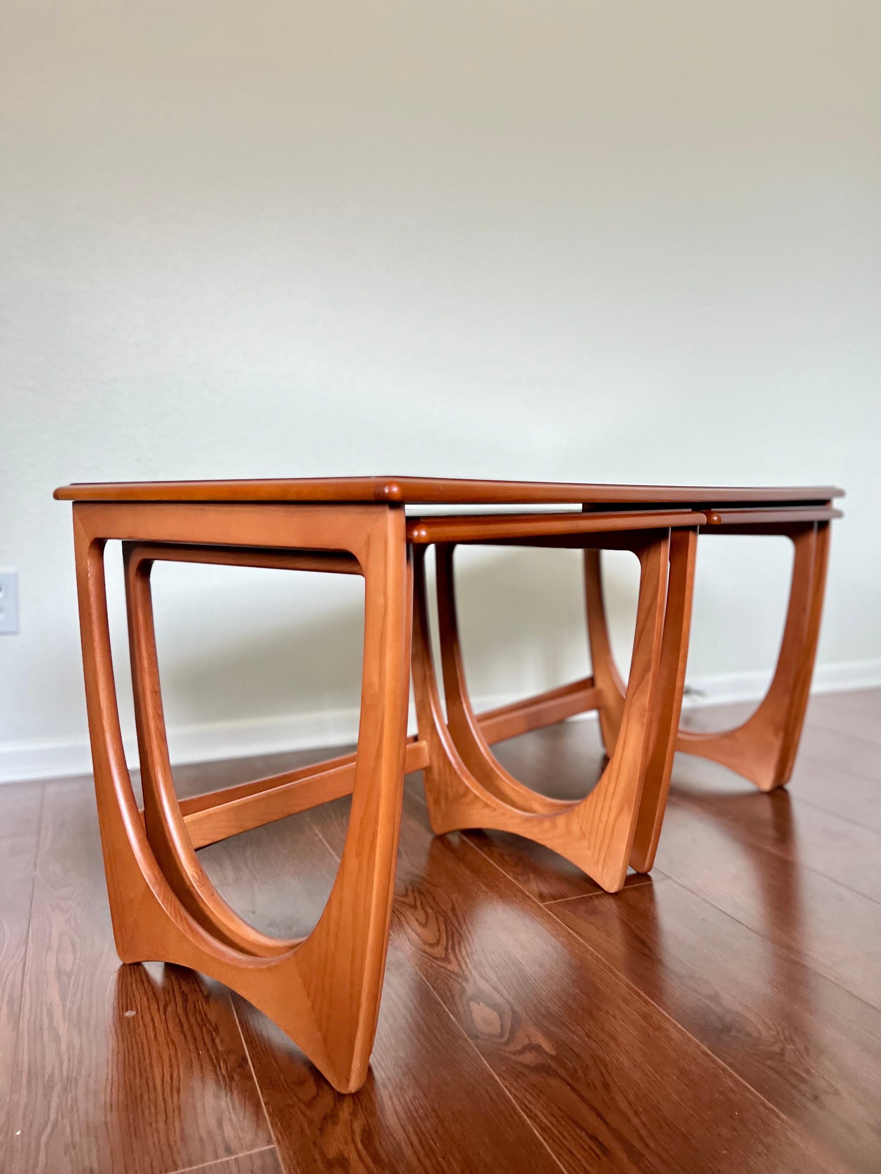 Mid Century Modern G Plan Astro Teak Nesting Tables Designed by Victor Wilkins In Good Condition In Houston, TX