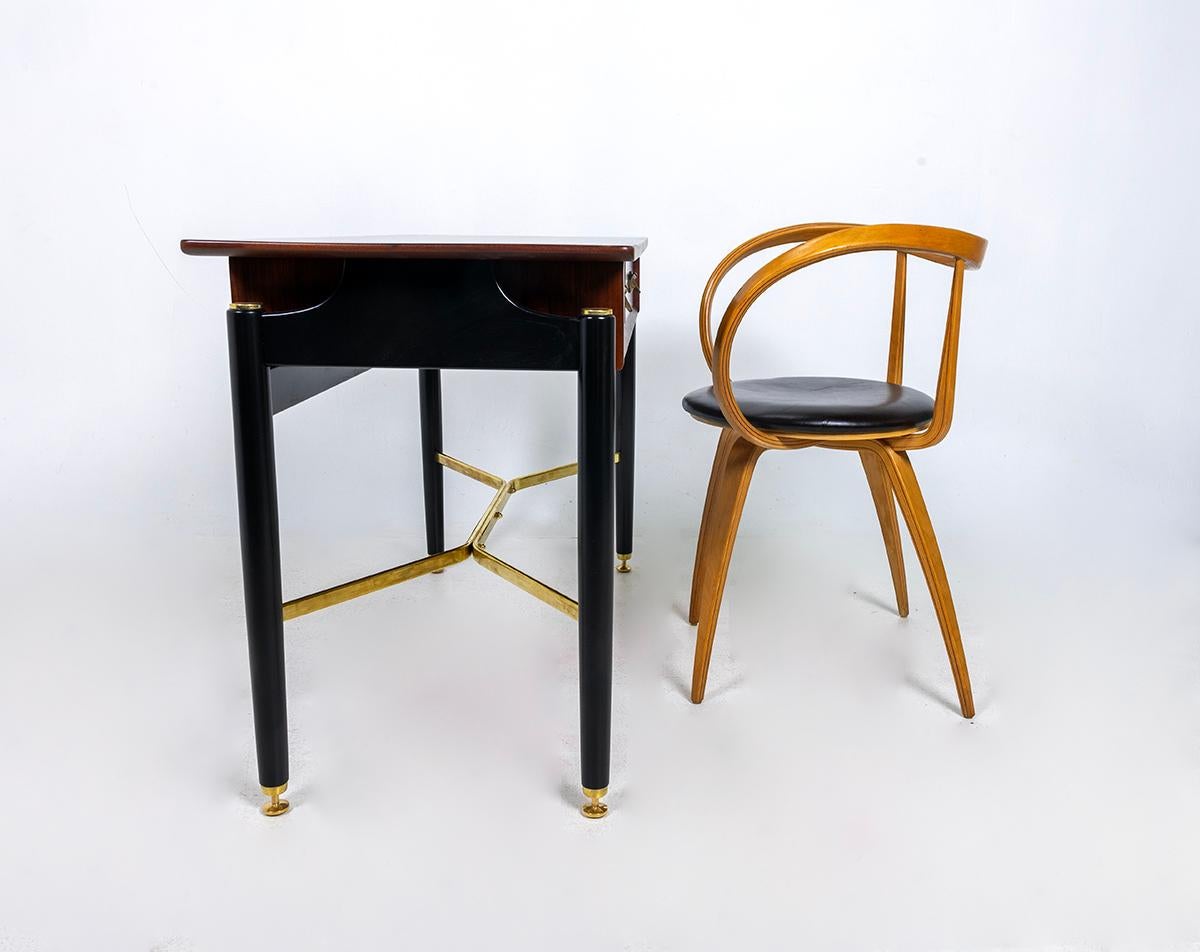 Tavolo console da scrivania G-Plan, nero, ottone, Tola, metà del secolo scorso in vendita 2