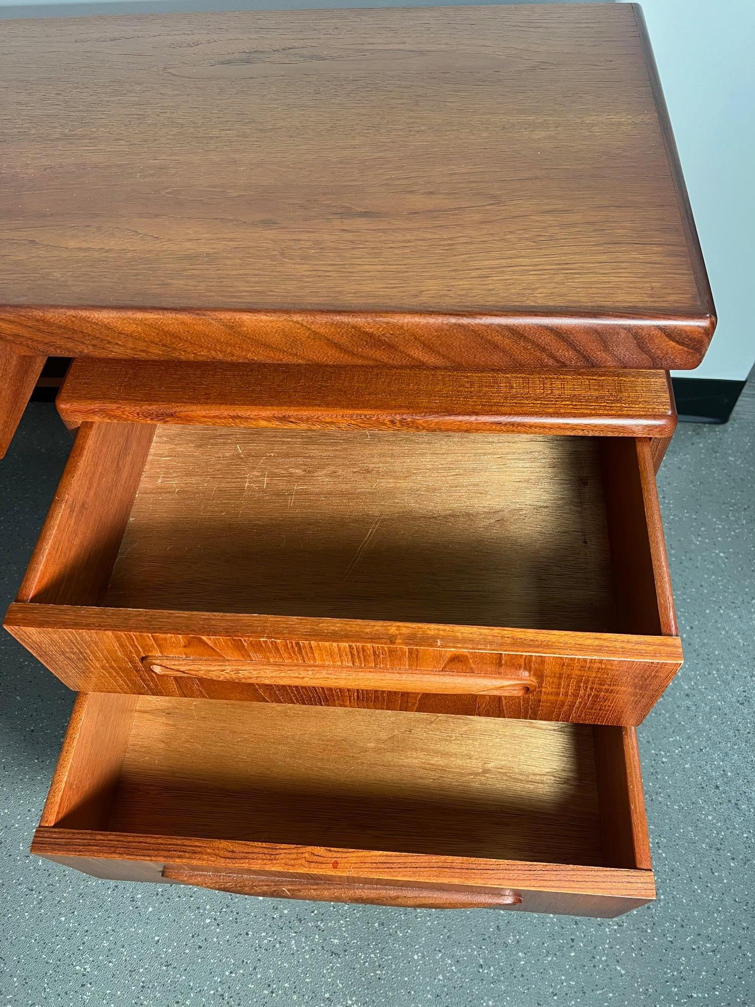 Veneer Mid Century Modern G Plan Fresco Teak Desk