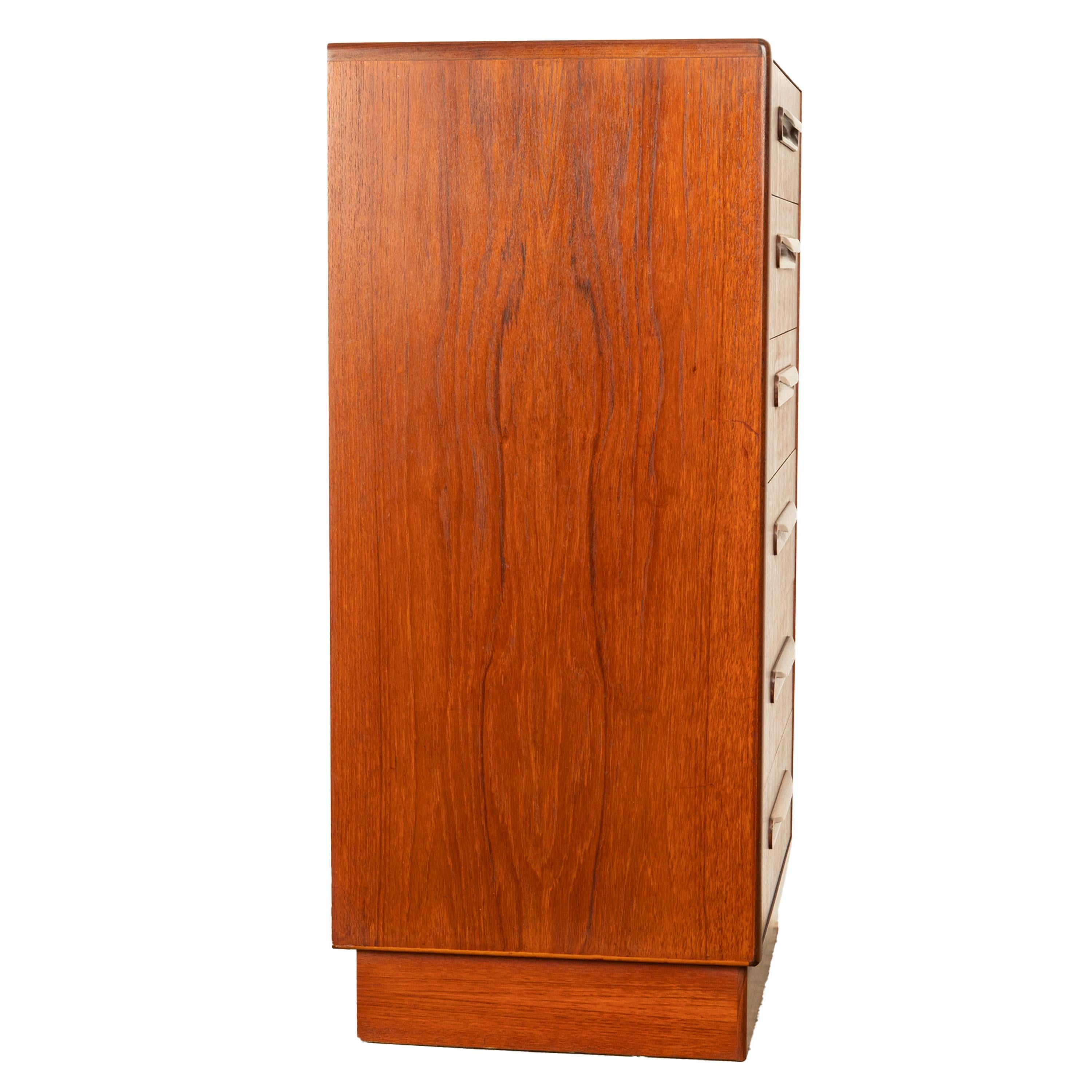 Anglais Commode haute à six tiroirs en teck, moderne du milieu du siècle dernier, Fresco 1966 en vente