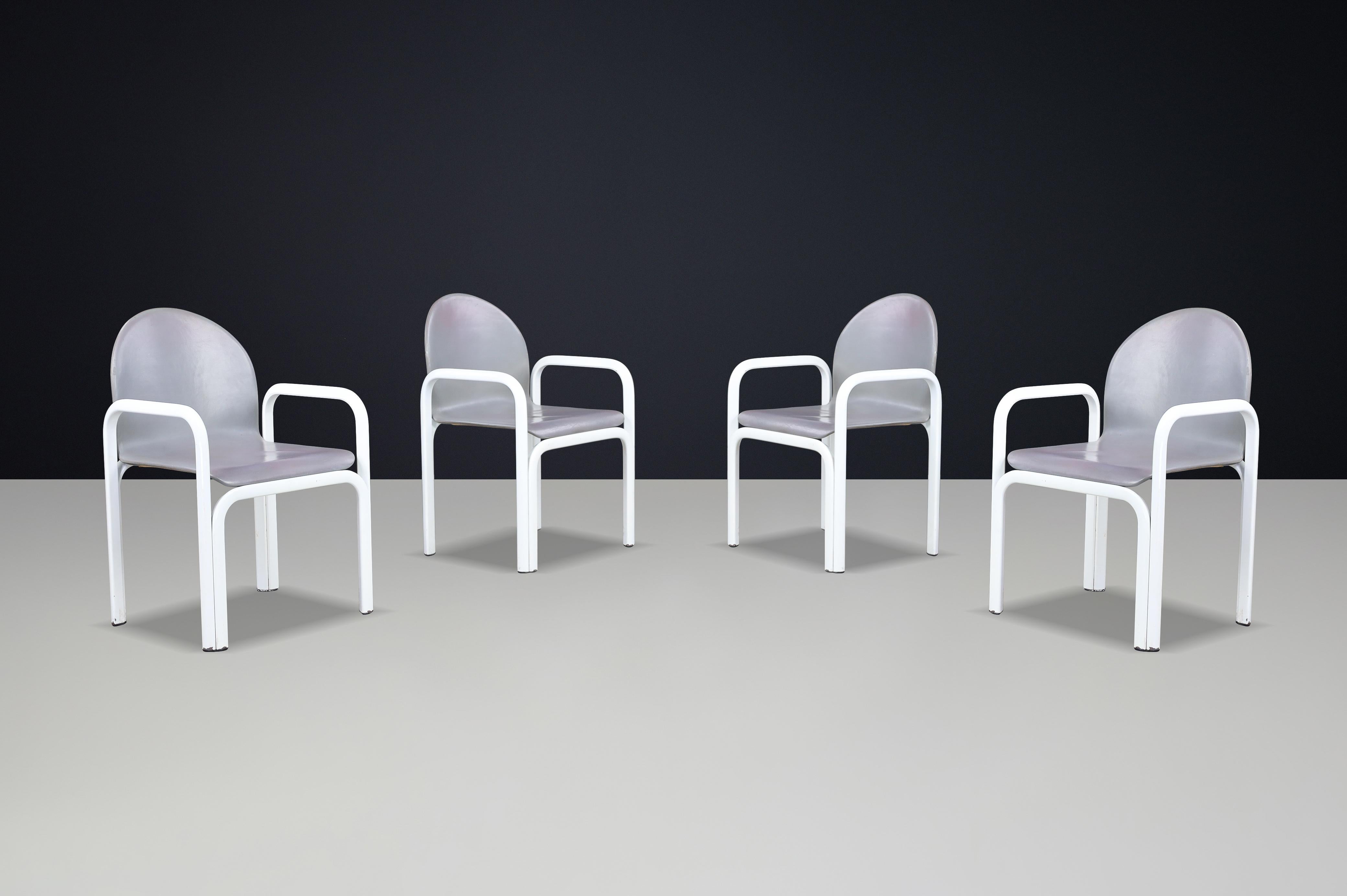 Moderne Sessel aus Leder von Gae Aulenti für Knoll International aus der Jahrhundertmitte, 1970er Jahre, Viererset

Dieses elegante Set aus vier Sesseln, das der italienische Architekt und Designer Gae Aulenti in den 1970er Jahren für Knoll