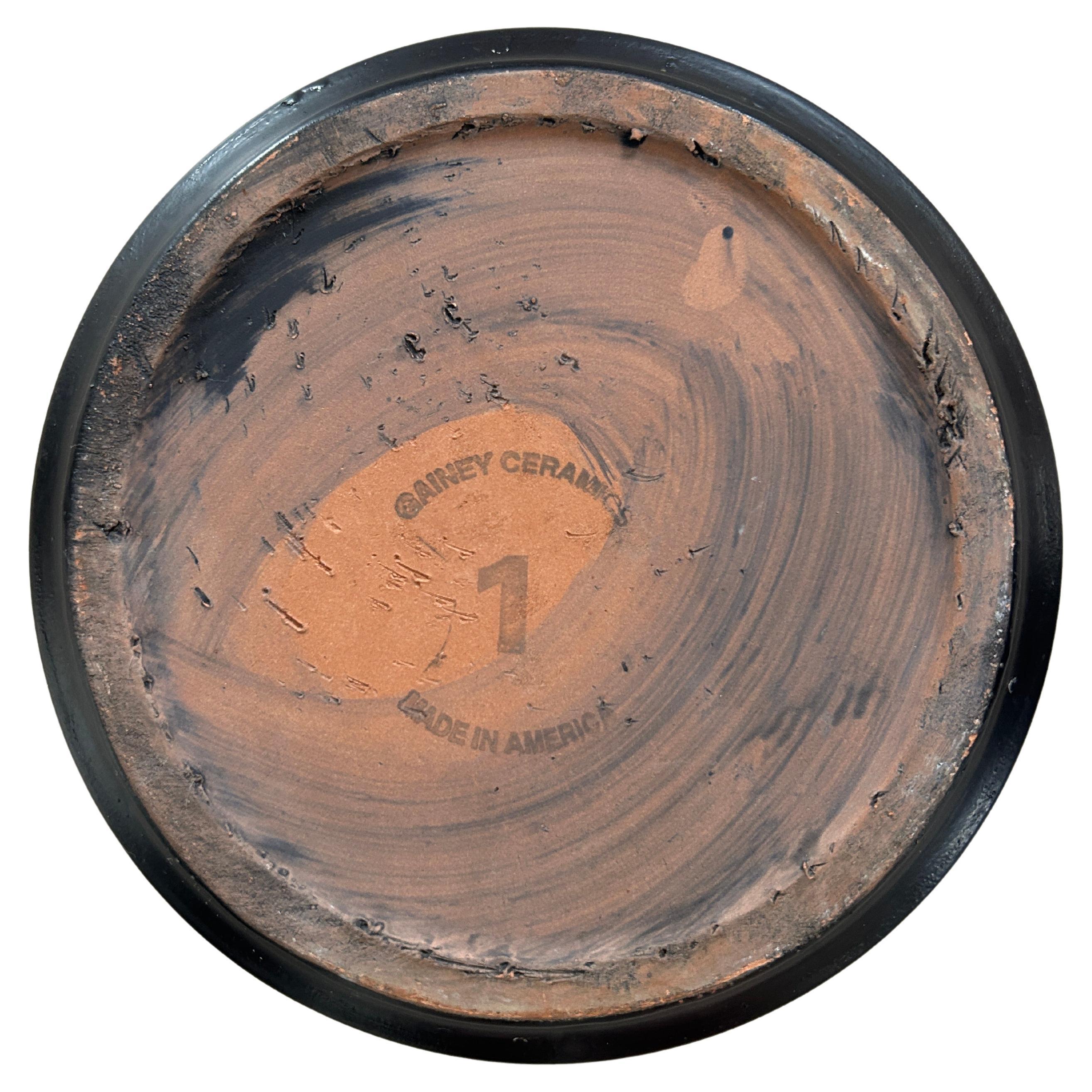 Gainey Architectural Pottery, vaso in argilla di metà secolo, smaltato nero In condizioni buone in vendita a Brooklyn, NY