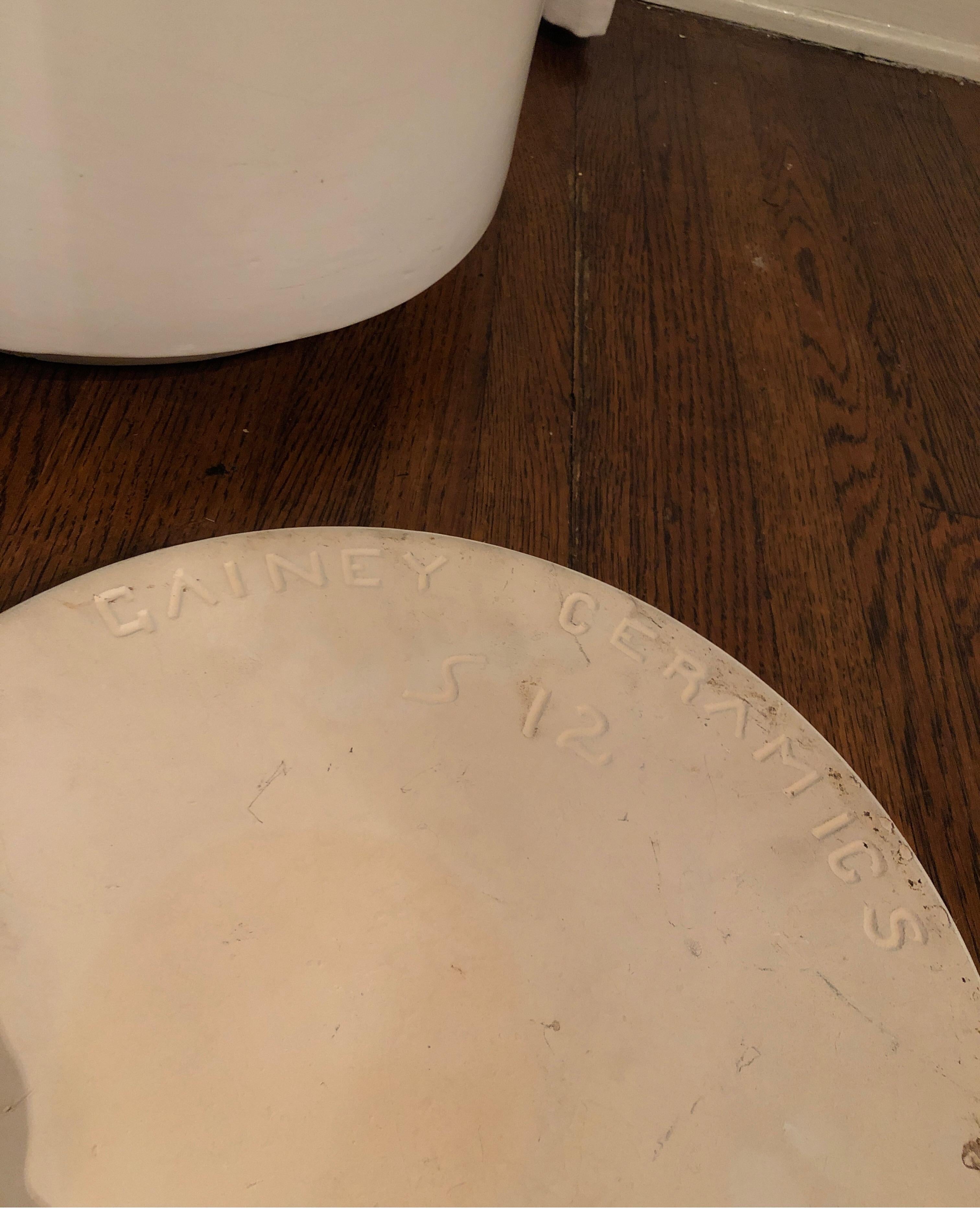 20th Century Mid-Century Modern Gainey Pottery, White Made in California