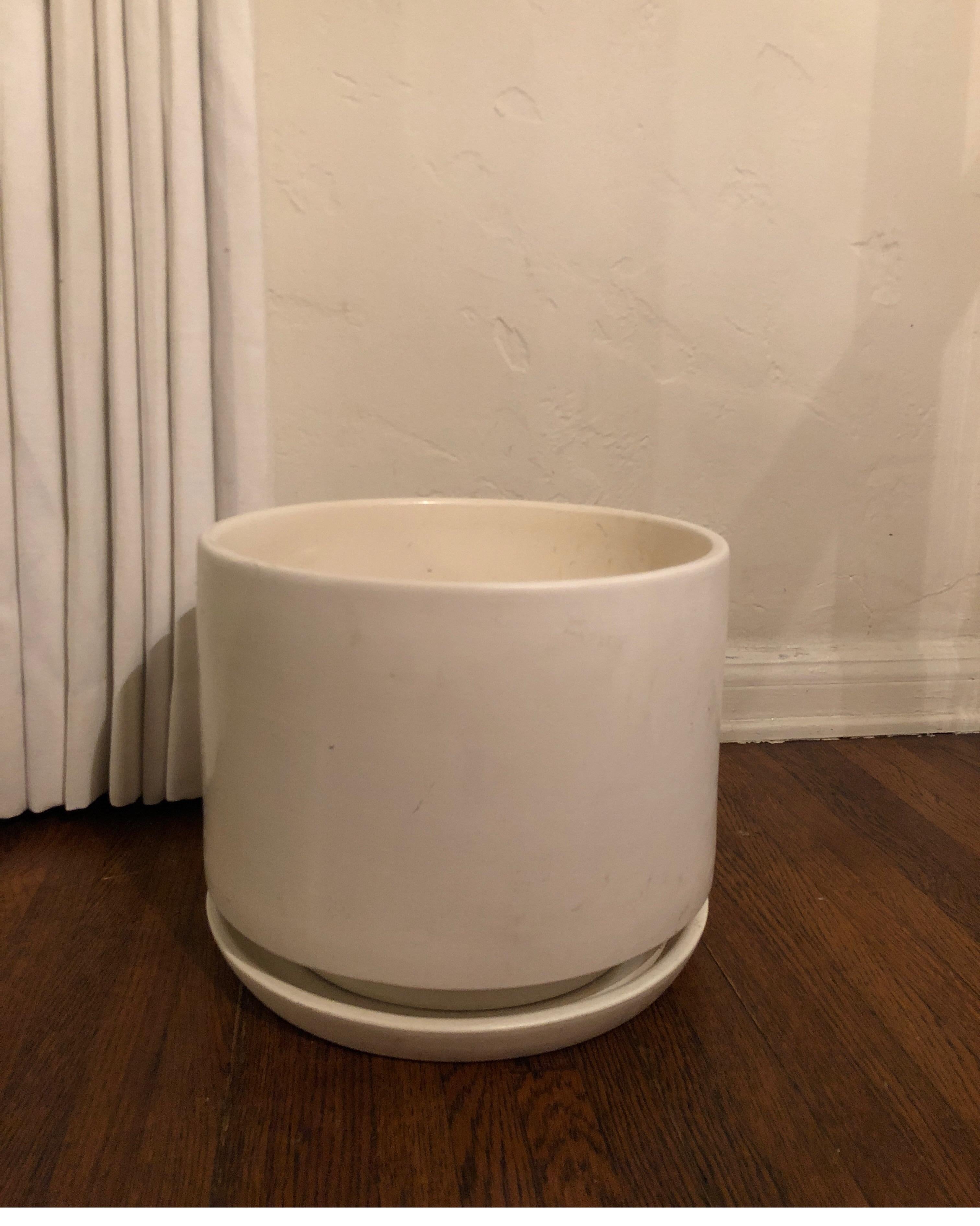 Mid-Century Modern Gainey Pottery, White Made in California 3