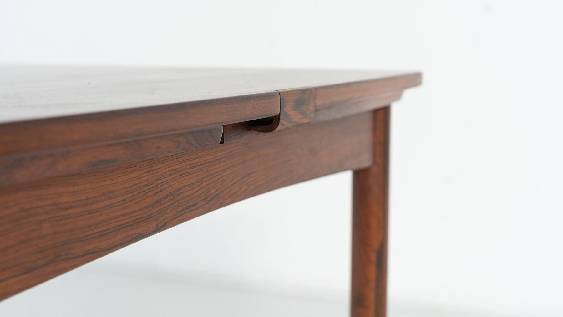 Mid-Century Modern Game Table For Sale 1