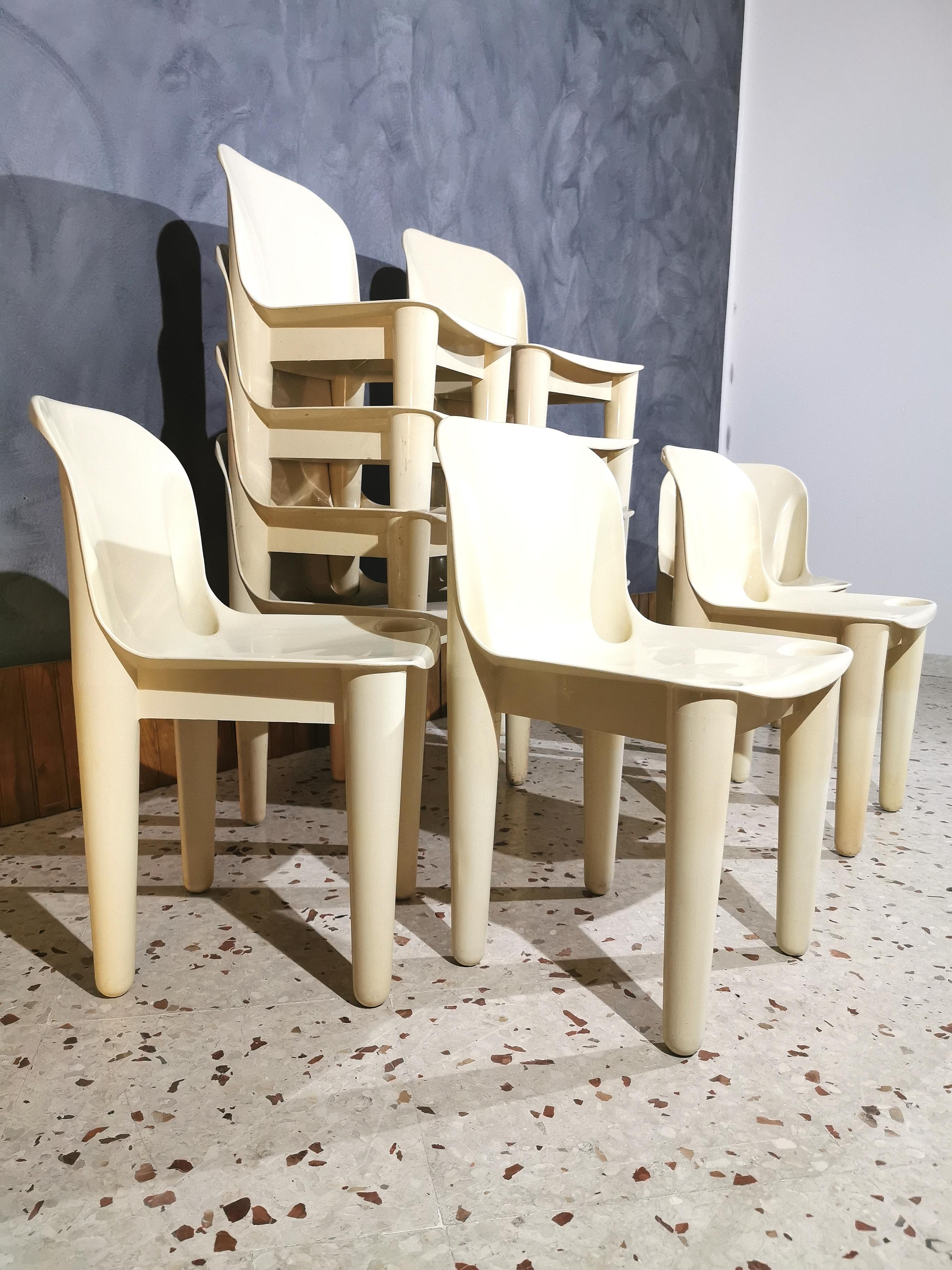 Particular set of 12 garden chairs by Casa 70 'Dalvera in beige plastic, Italian production, 1970s'.
