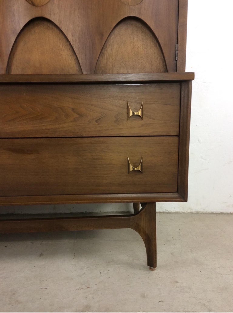 MidCentury Modern Gentleman’s Chest by Broyhill Brasilia For Sale at
